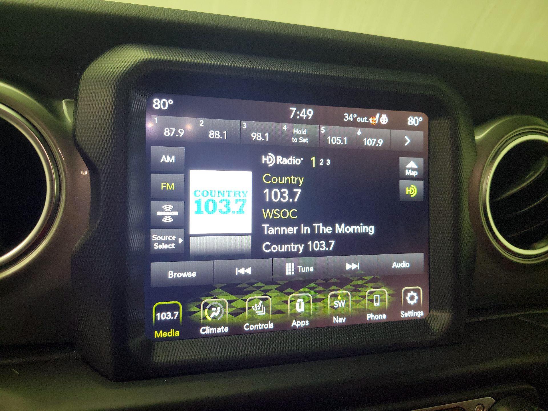 Thumbnail: 2023 Jeep Gladiator - 16