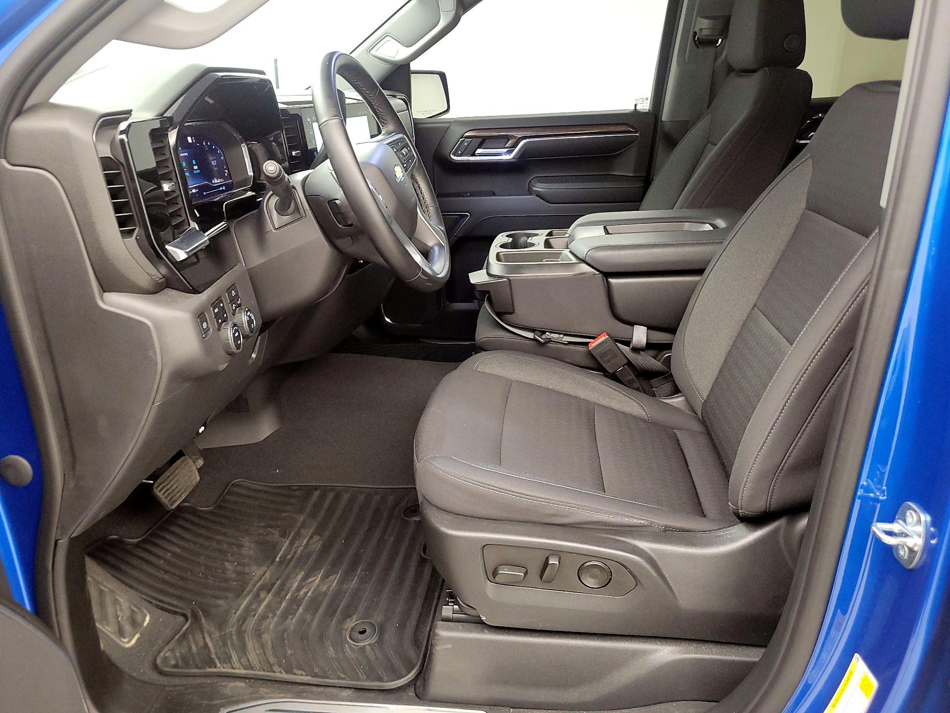 Thumbnail: 2023 Chevrolet Silverado 1500 - 11