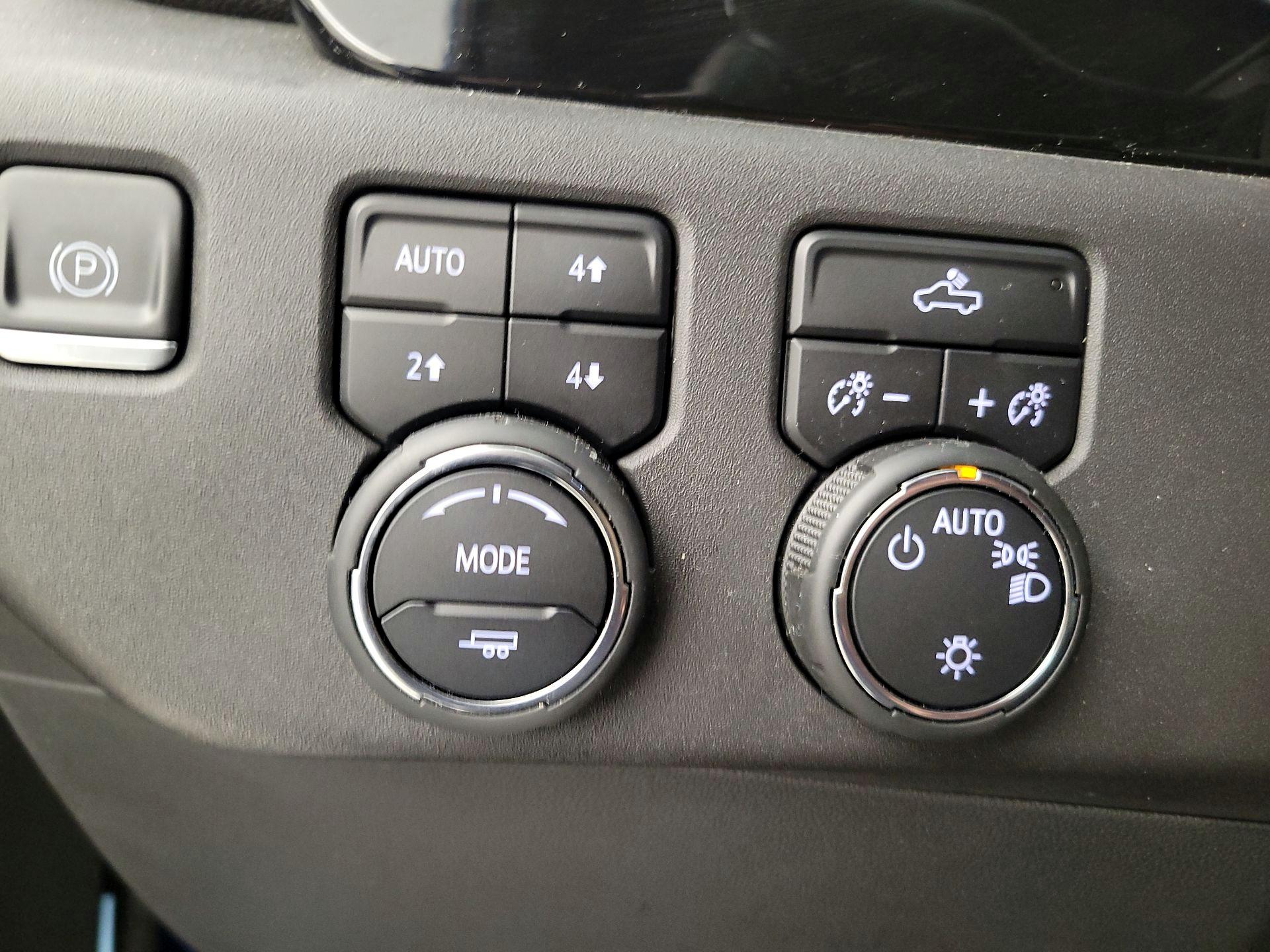 Thumbnail: 2023 Chevrolet Silverado 1500 - 13