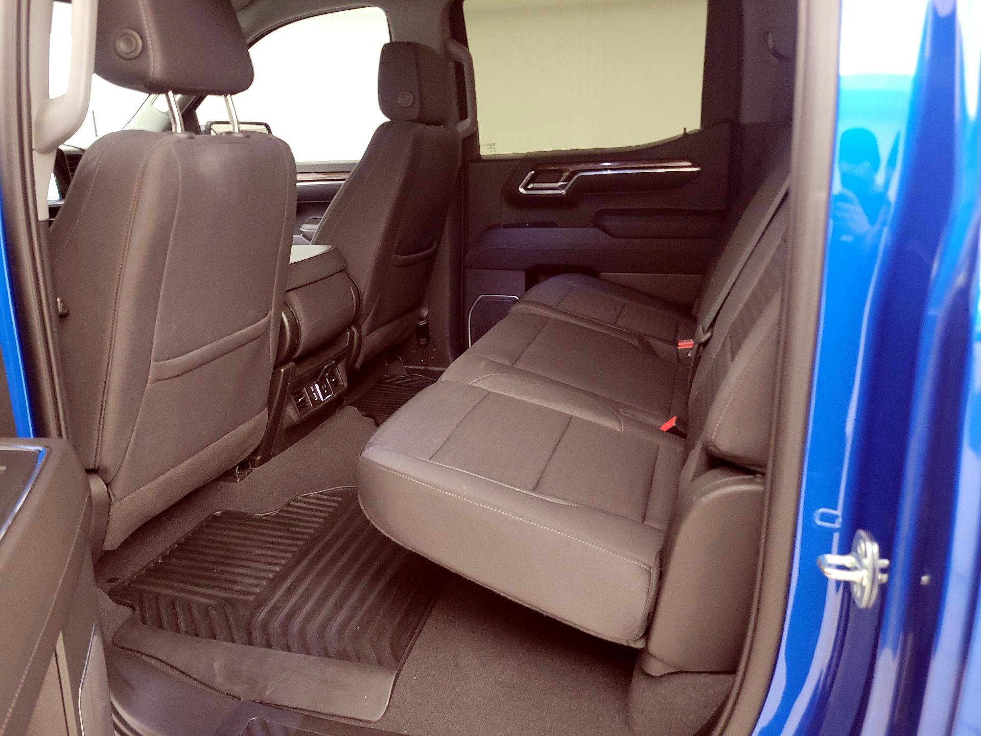 Thumbnail: 2023 Chevrolet Silverado 1500 - 20