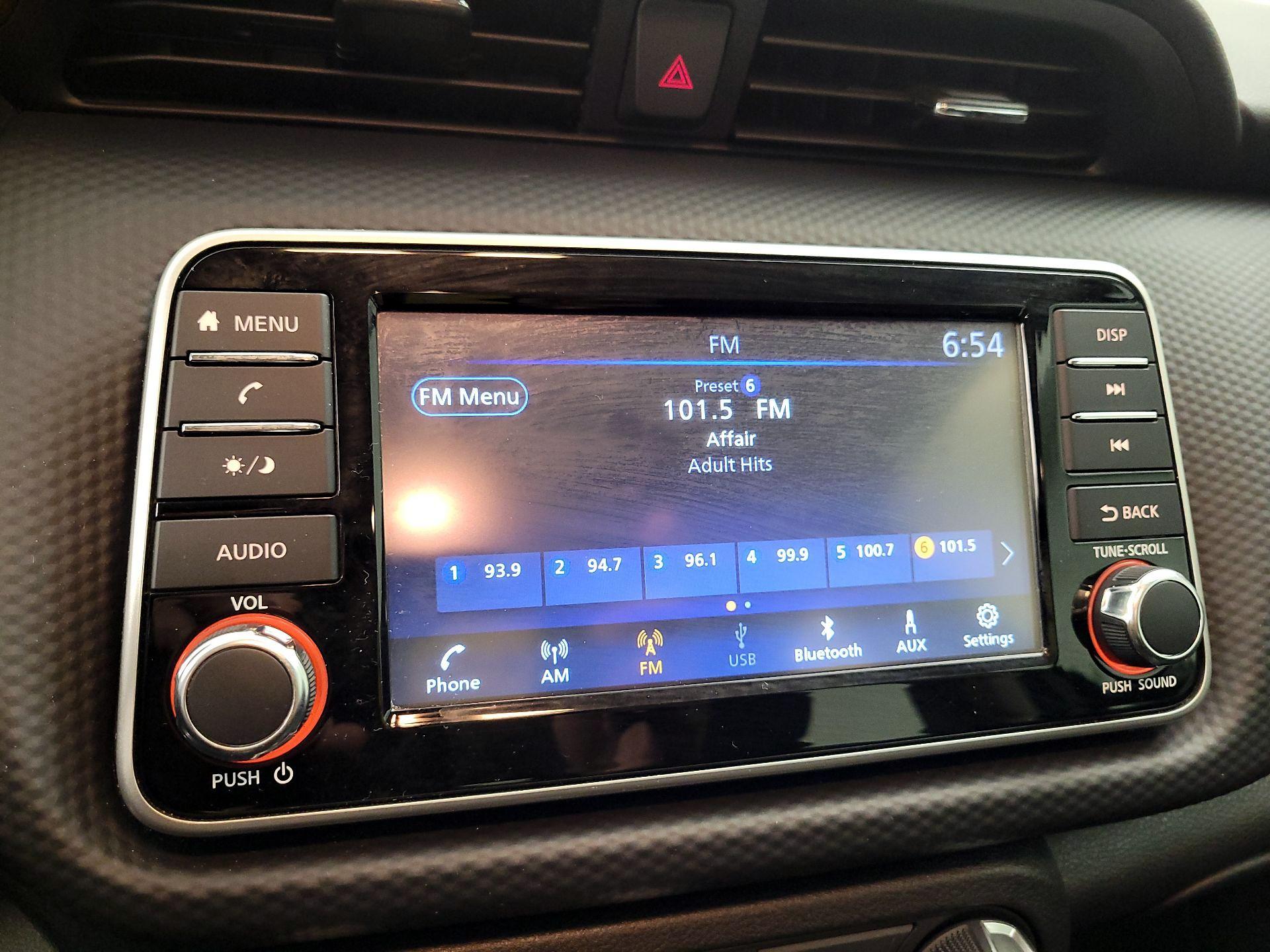 Thumbnail: 2024 Nissan Kicks - 15