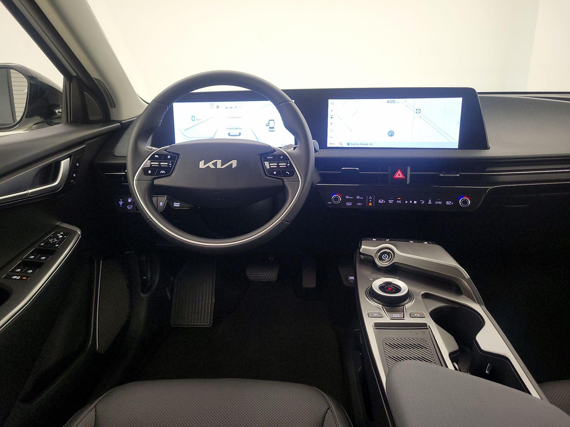 Thumbnail: 2024 Kia EV6 - 10