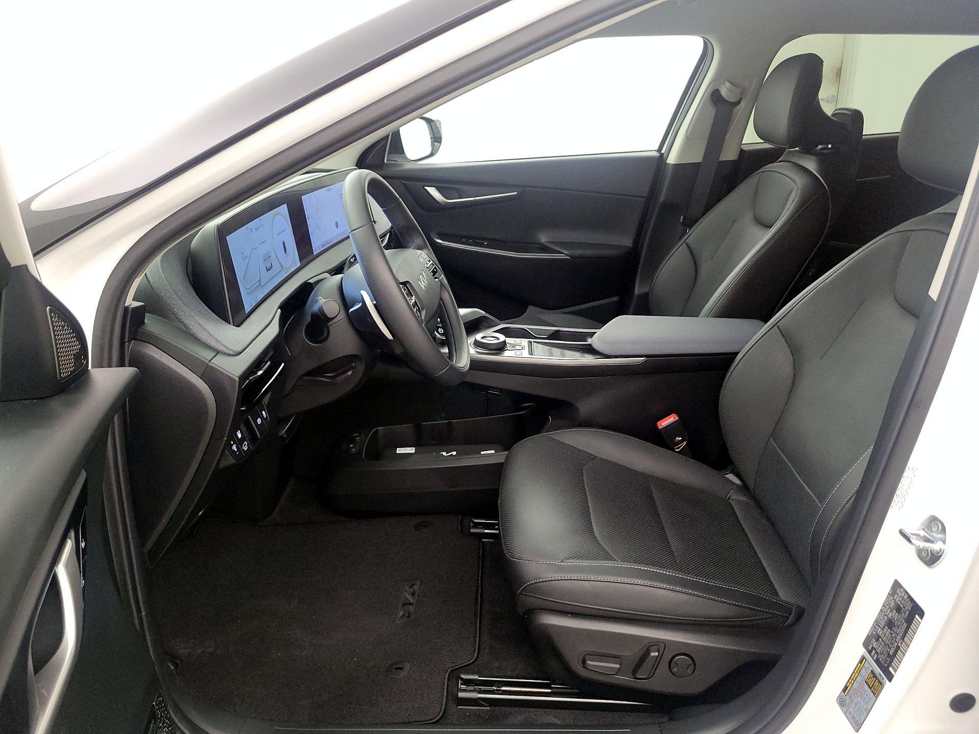 Thumbnail: 2024 Kia EV6 - 11