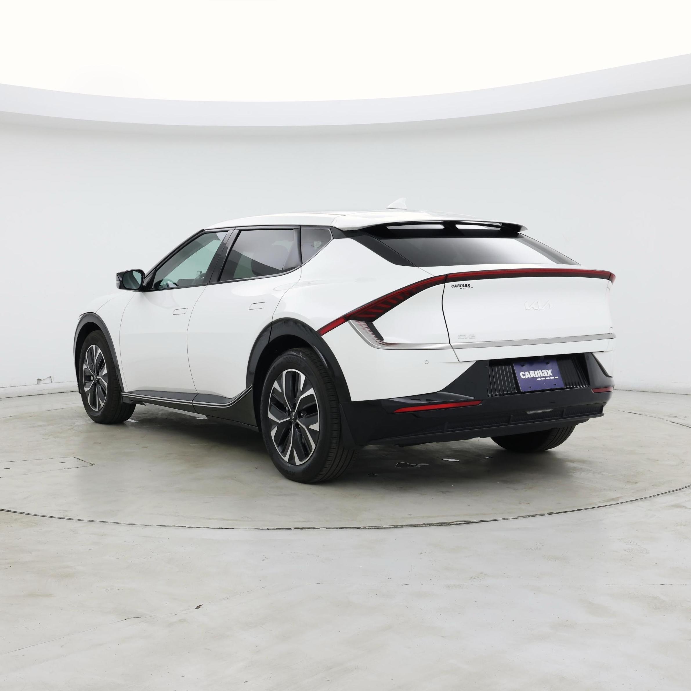 Thumbnail: 2024 Kia EV6 - 2