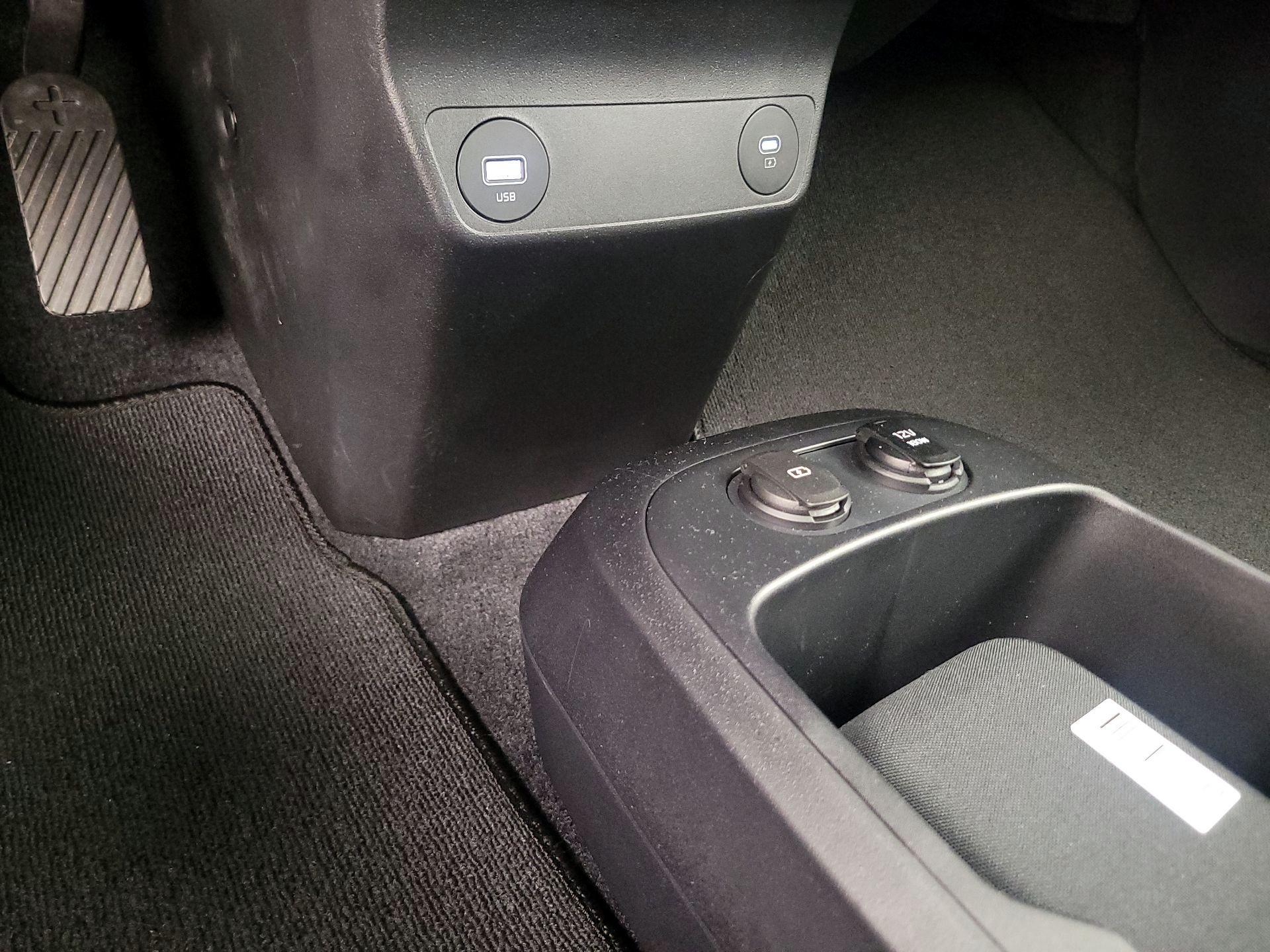 Thumbnail: 2024 Kia EV6 - 19