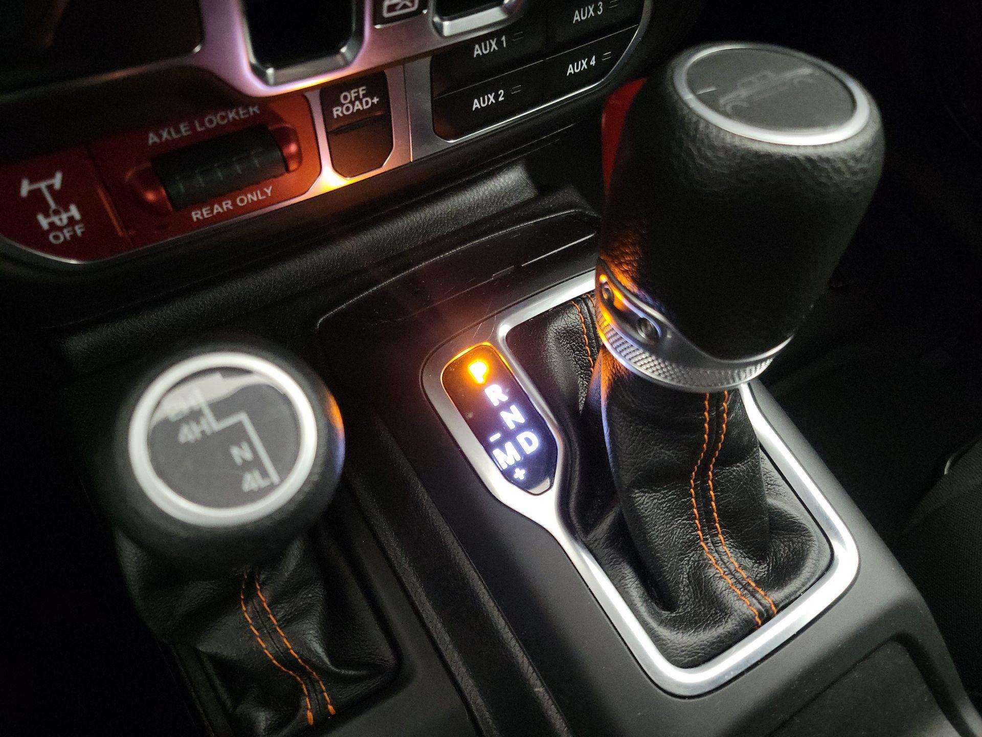 Thumbnail: 2023 Jeep Gladiator - 18