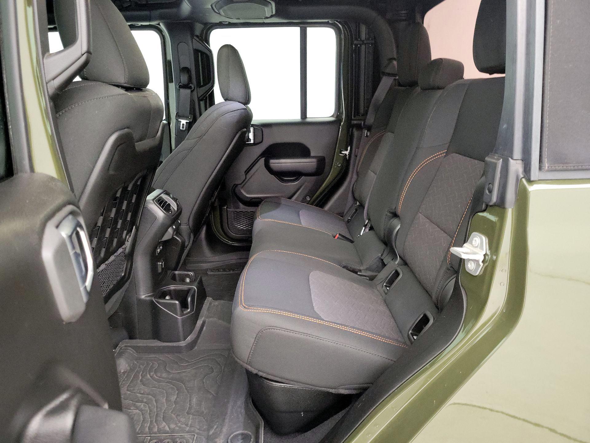 Thumbnail: 2023 Jeep Gladiator - 20