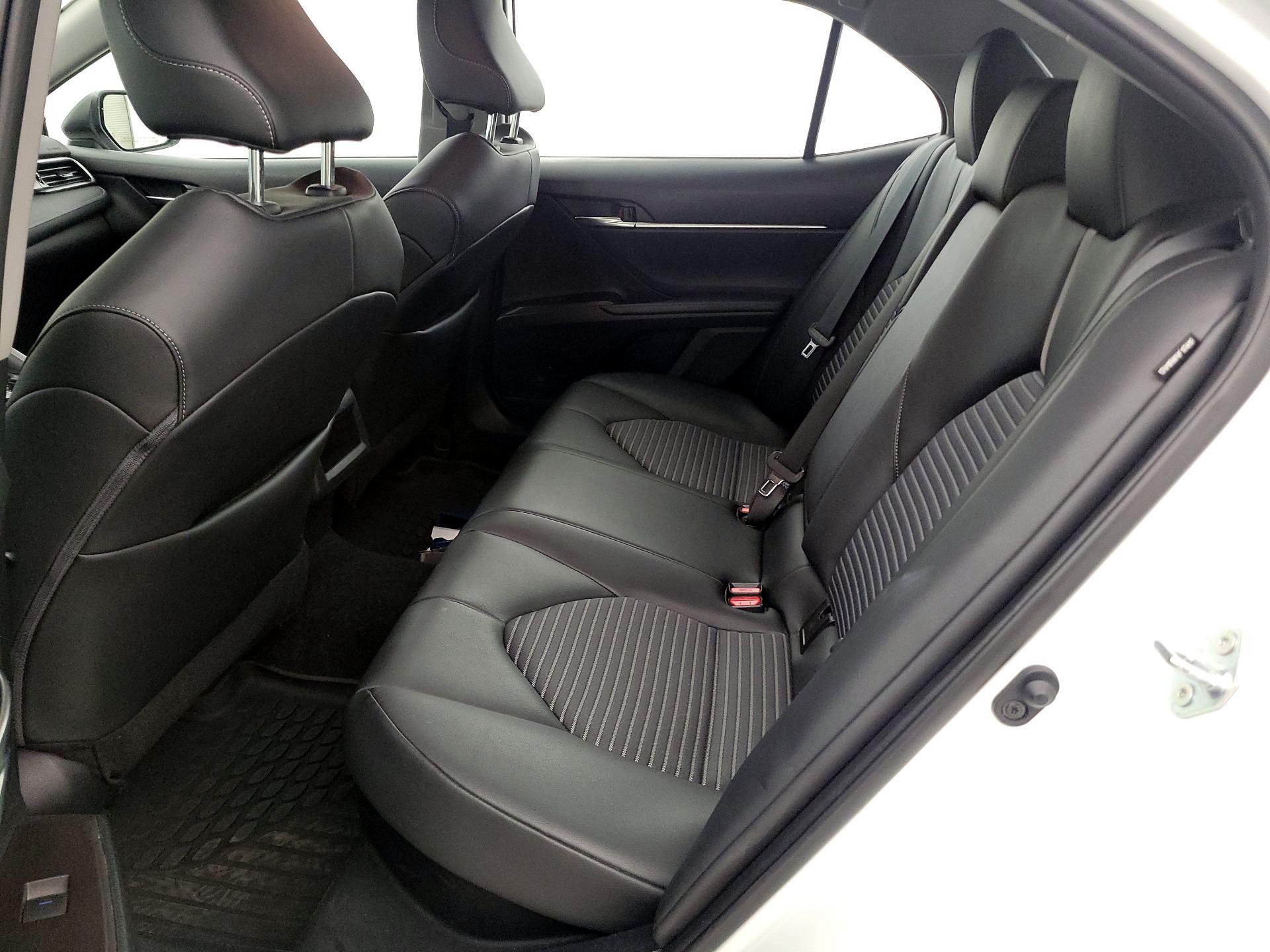 Thumbnail: 2022 Toyota Camry - 19