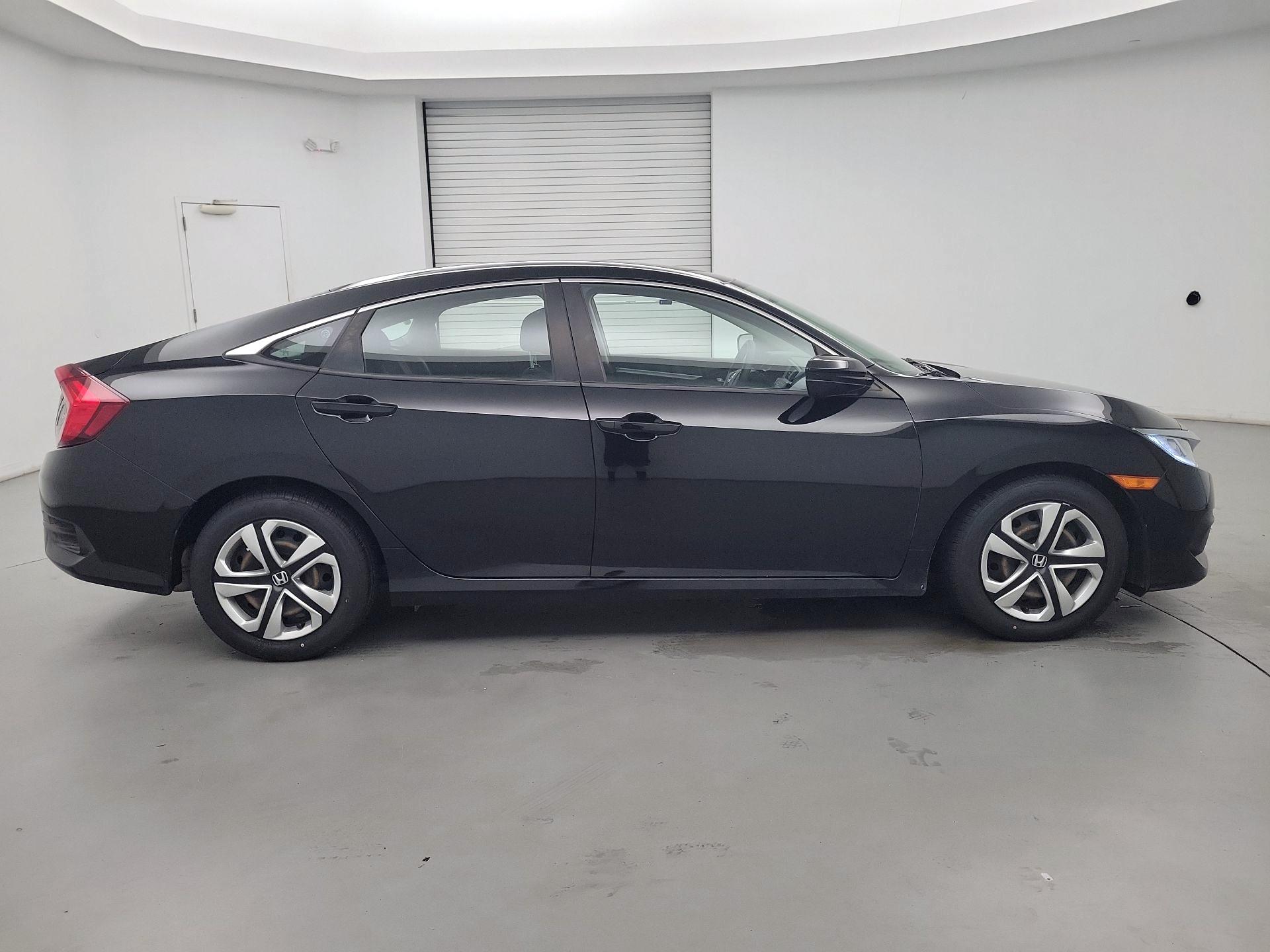Thumbnail: 2018 Honda Civic - 4