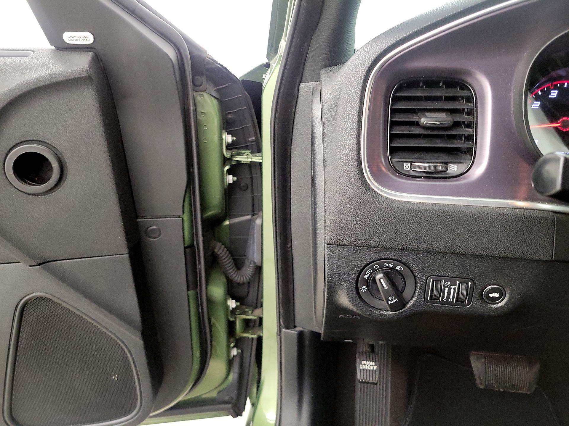 Thumbnail: 2018 Dodge Charger - 13