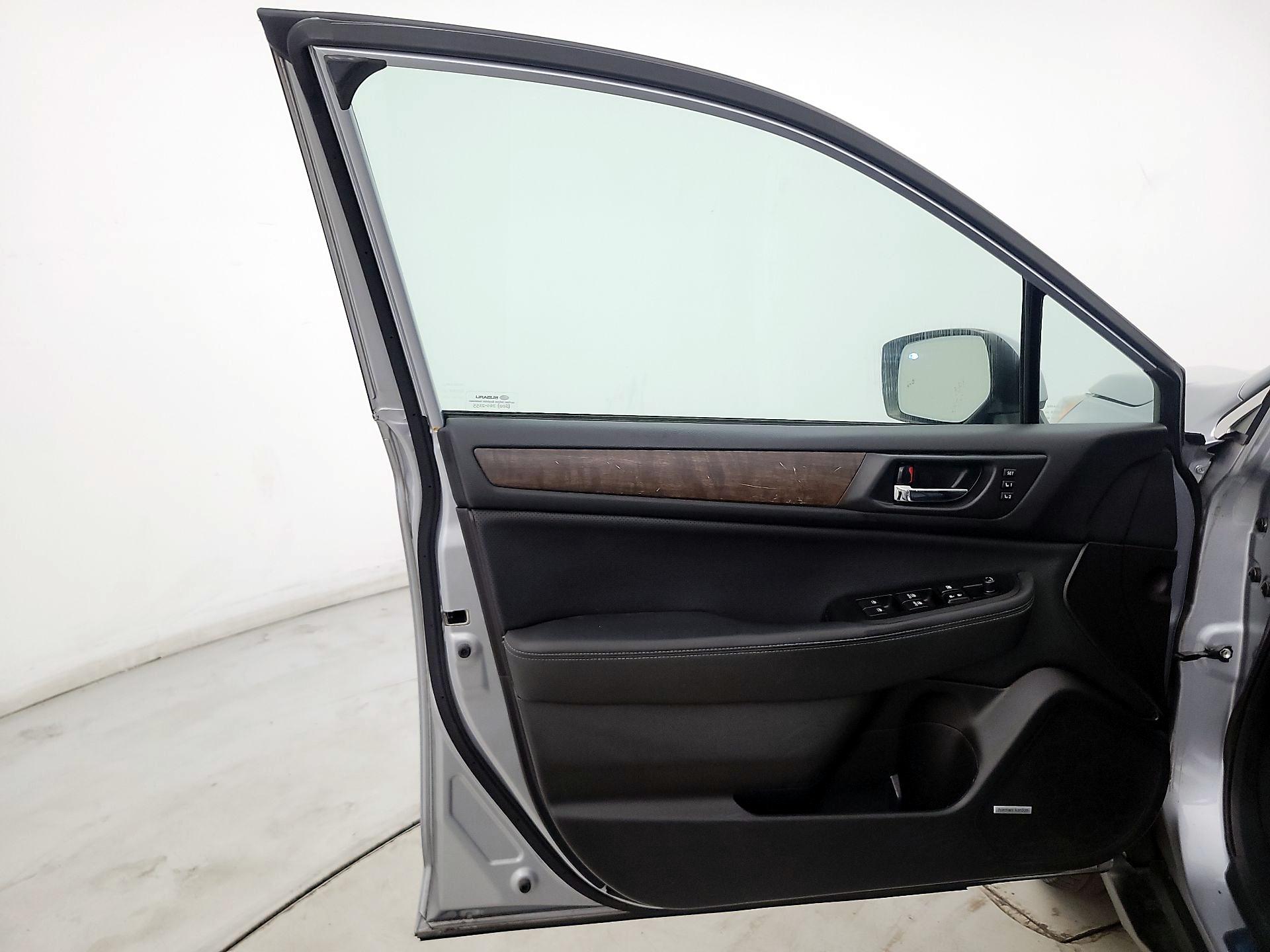 Thumbnail: 2017 Subaru Outback - 12