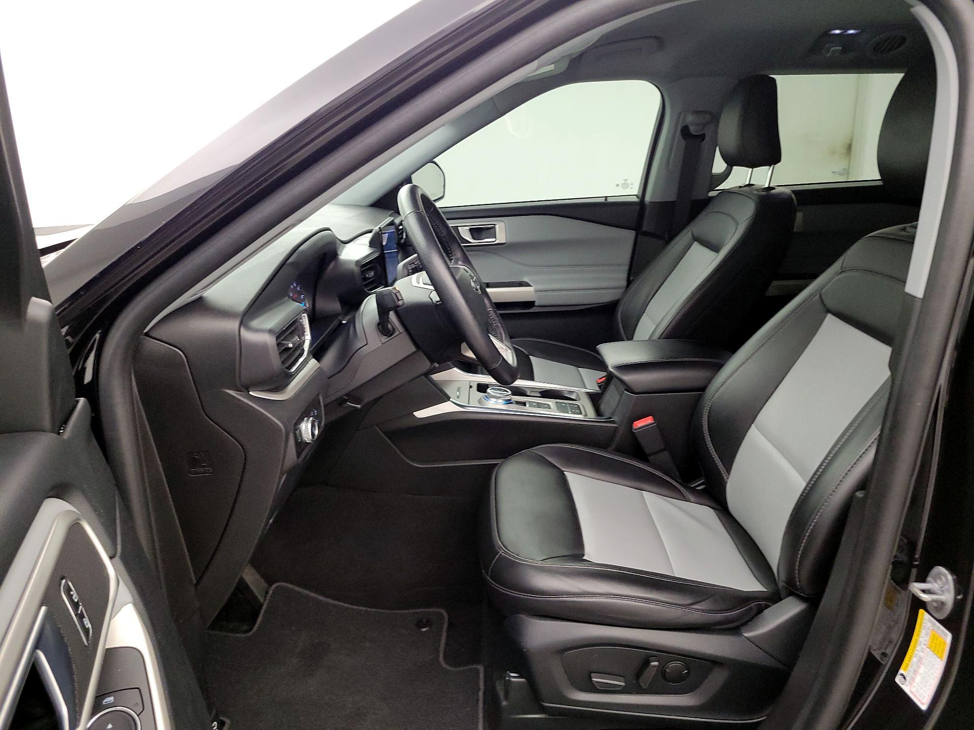 Thumbnail: 2023 Ford Explorer - 11