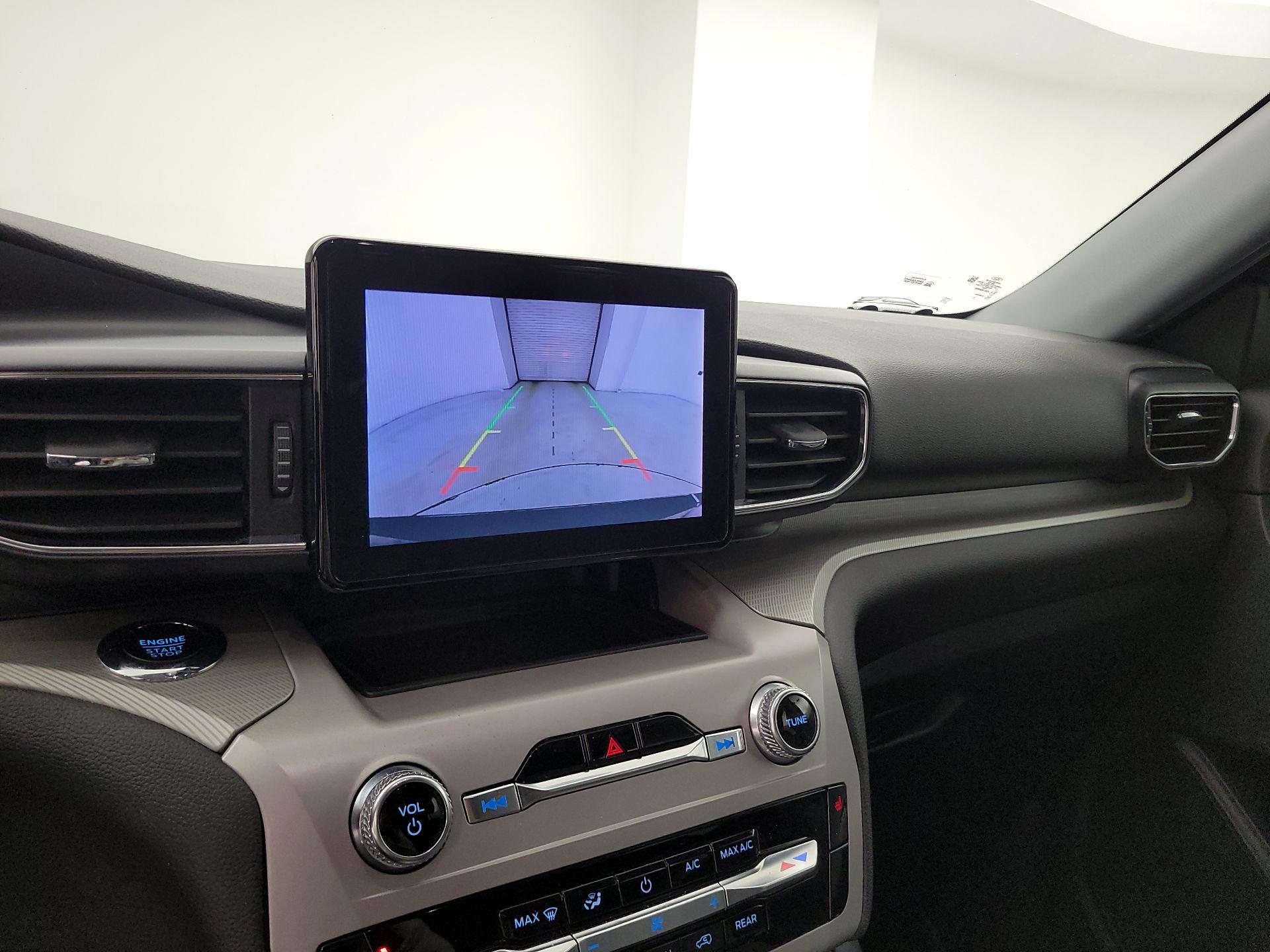 Thumbnail: 2023 Ford Explorer - 15