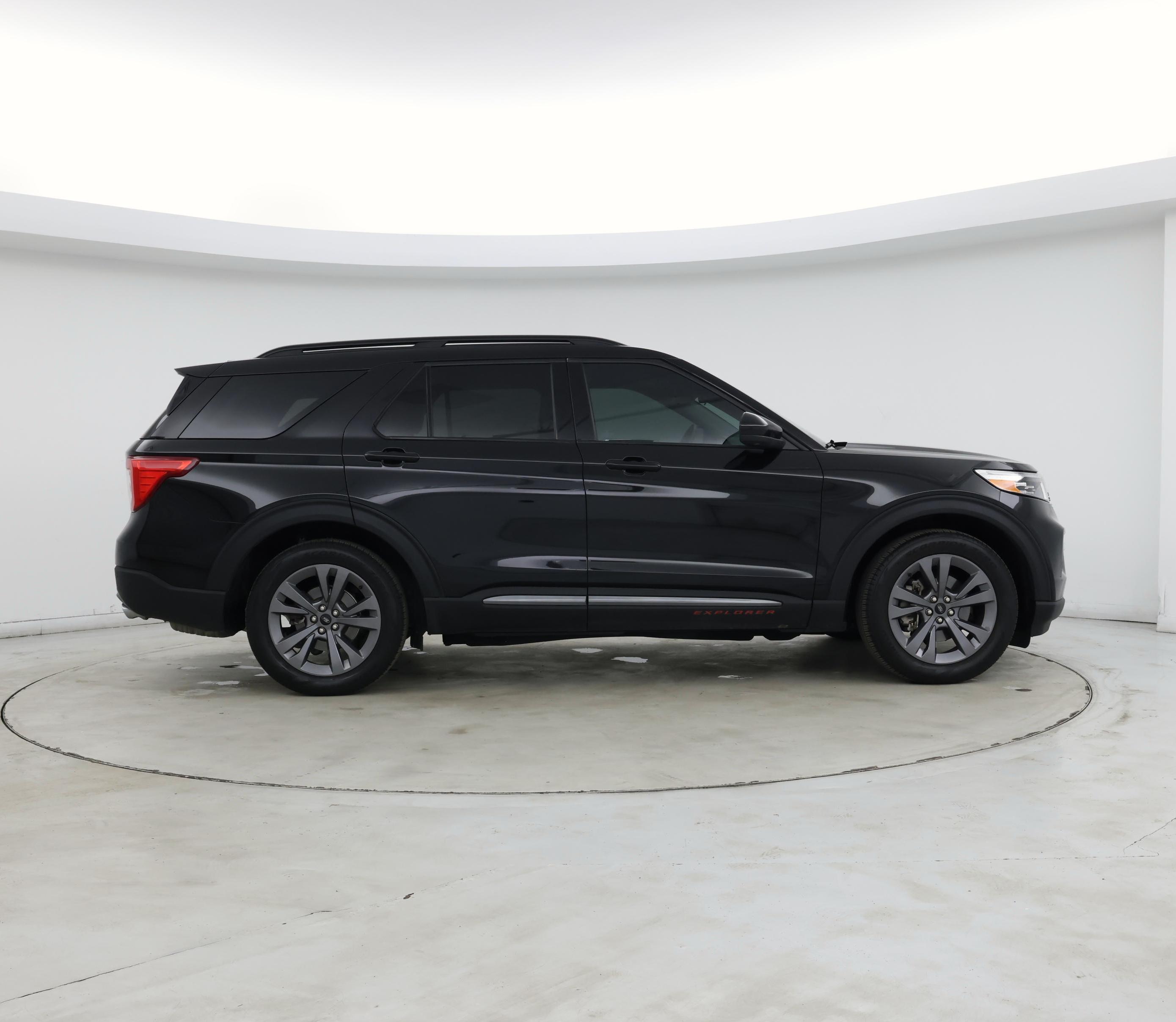 Thumbnail: 2023 Ford Explorer - 7