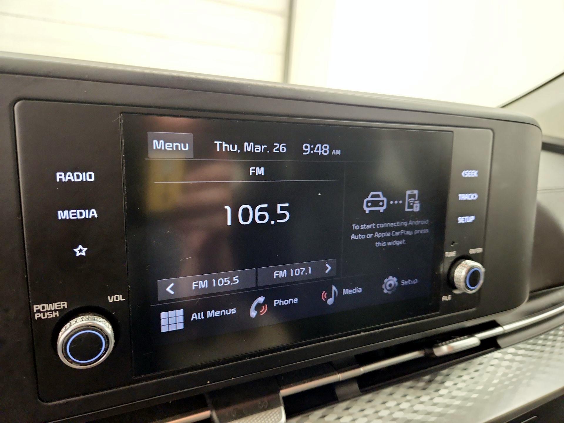 Thumbnail: 2023 Kia Carnival - 13