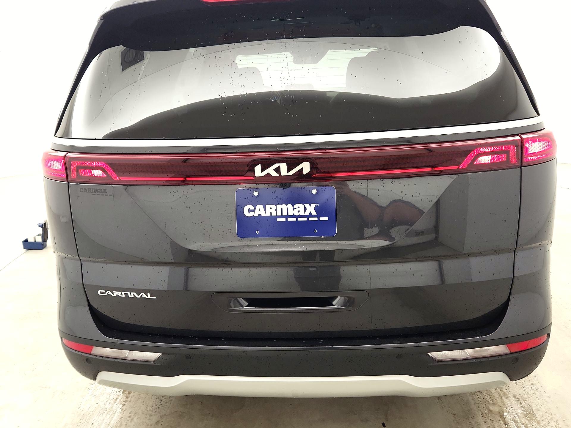 Thumbnail: 2023 Kia Carnival - 6