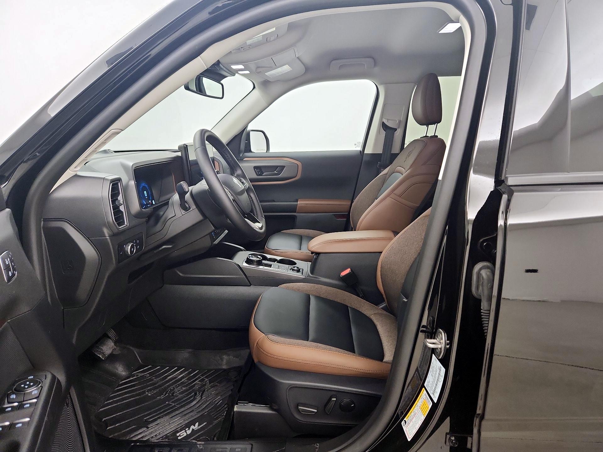 Thumbnail: 2025 Ford Bronco Sport - 11