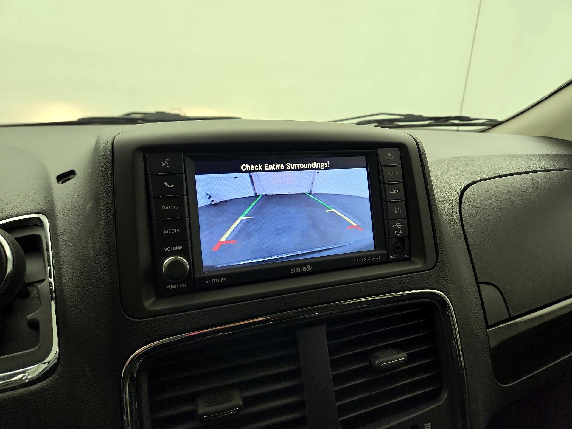 Thumbnail: 2020 Dodge Grand Caravan - 14