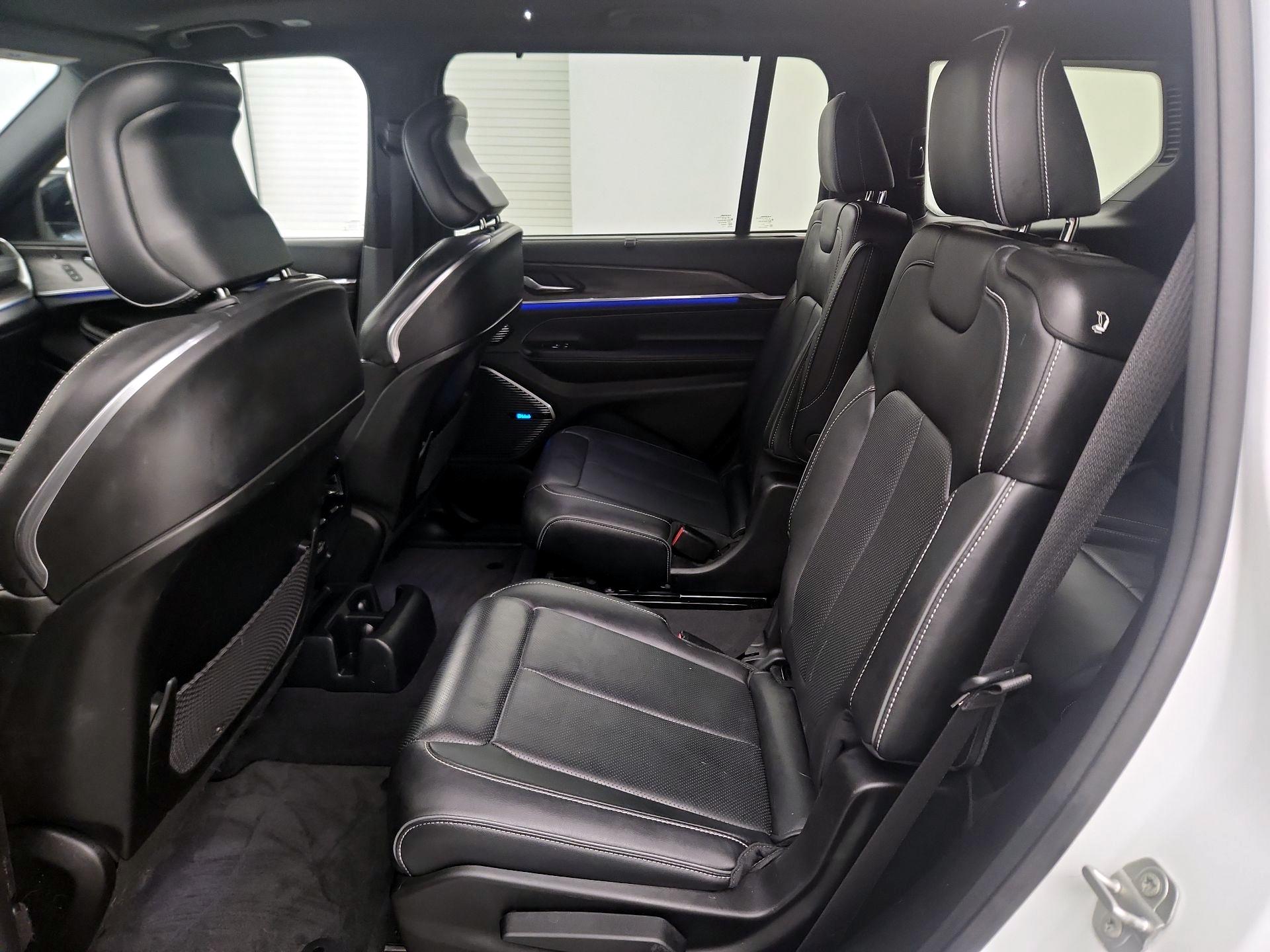 Thumbnail: 2022 Jeep Grand Cherokee L - 18