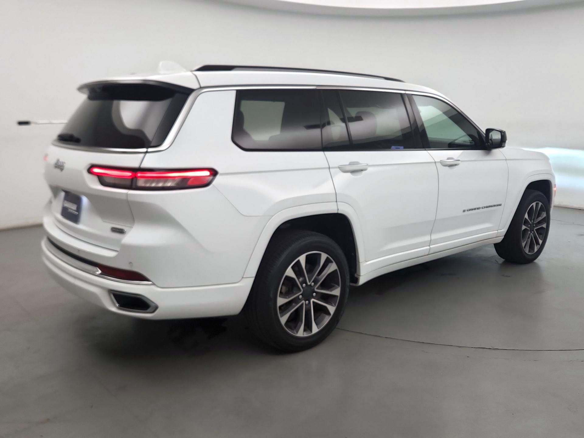 Thumbnail: 2022 Jeep Grand Cherokee L - 5