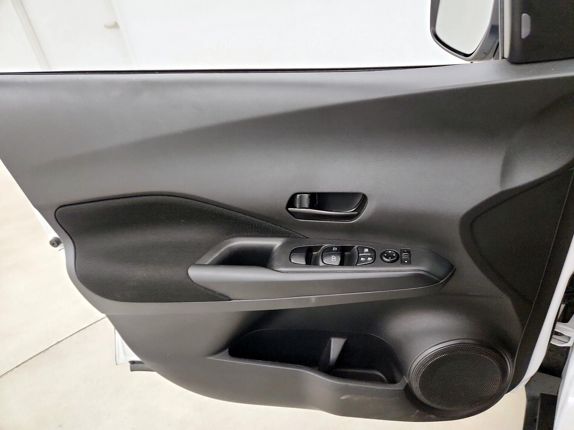 Thumbnail: 2023 Nissan Kicks - 12