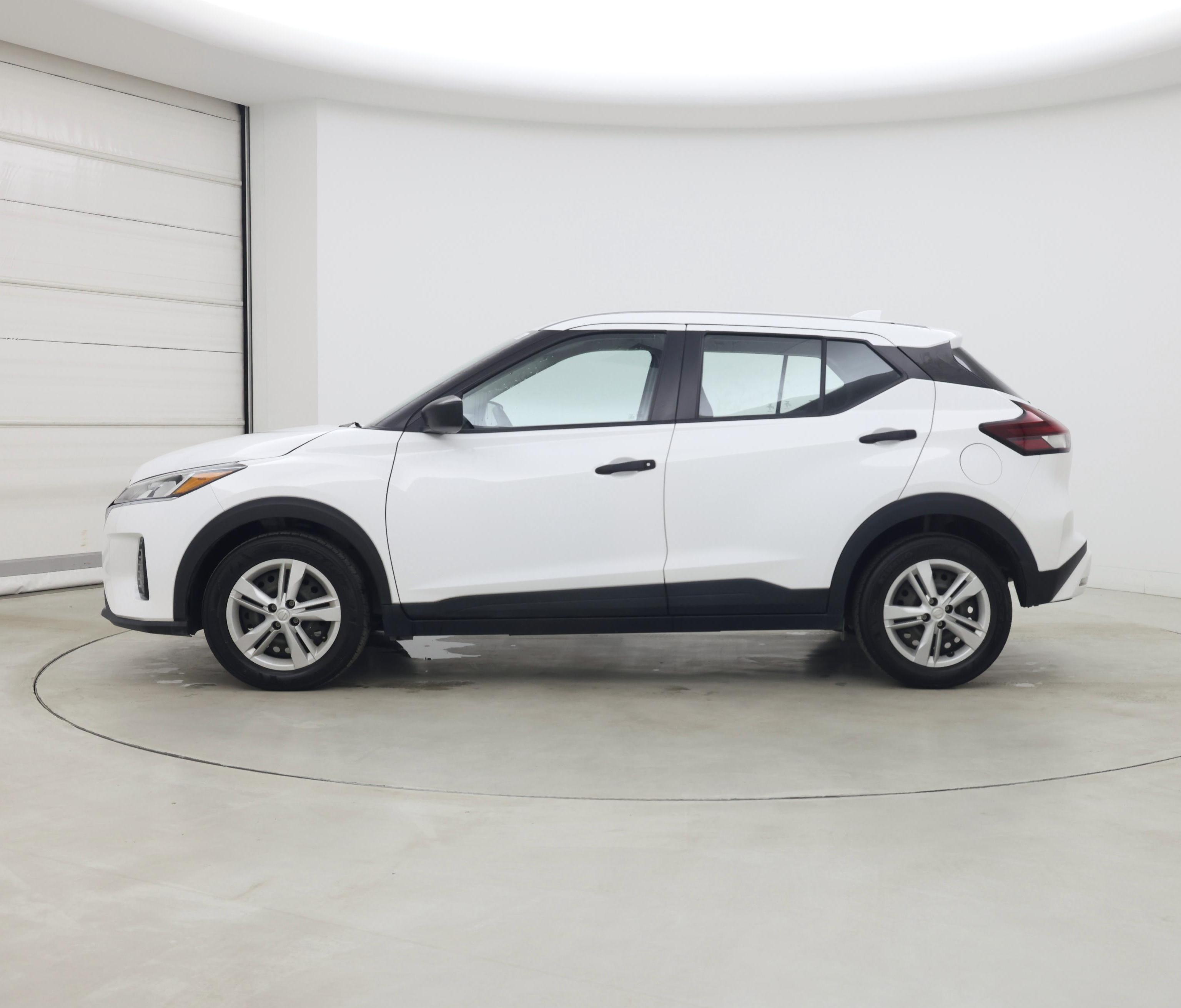 Thumbnail: 2023 Nissan Kicks - 3