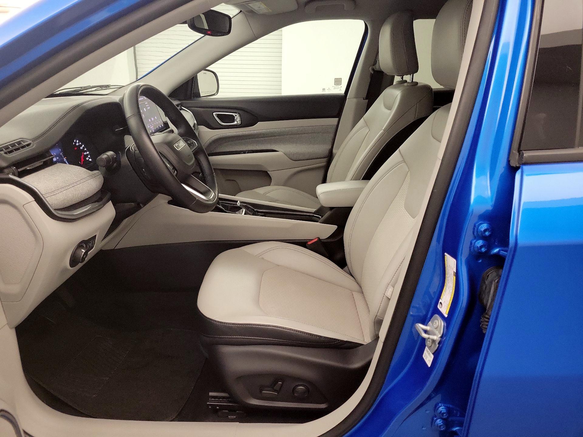 Thumbnail: 2022 Jeep Compass - 9