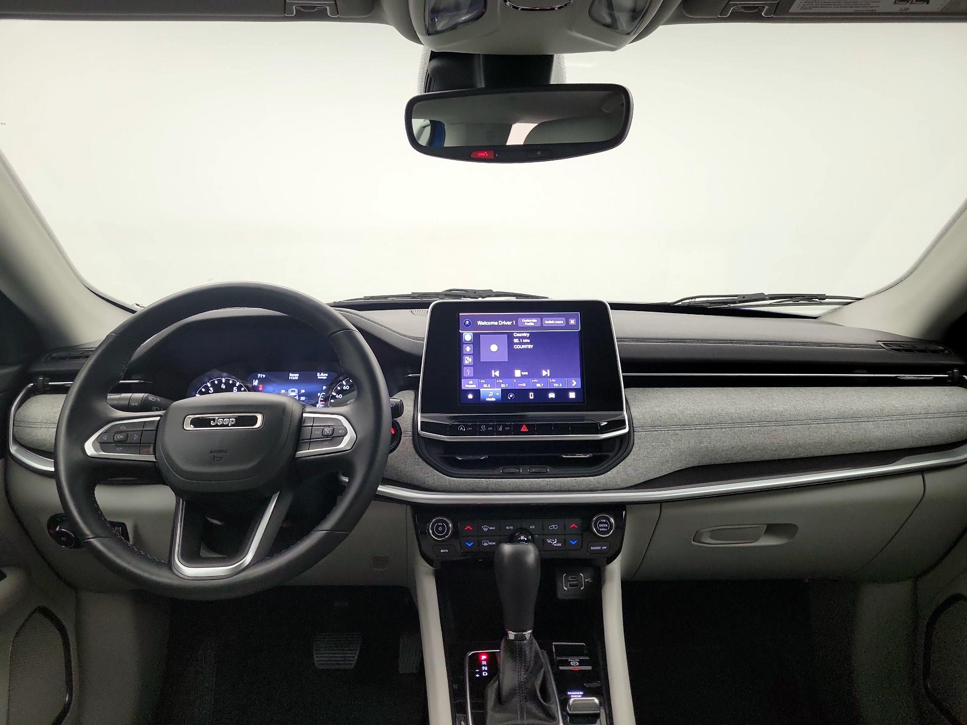 Thumbnail: 2022 Jeep Compass - 8