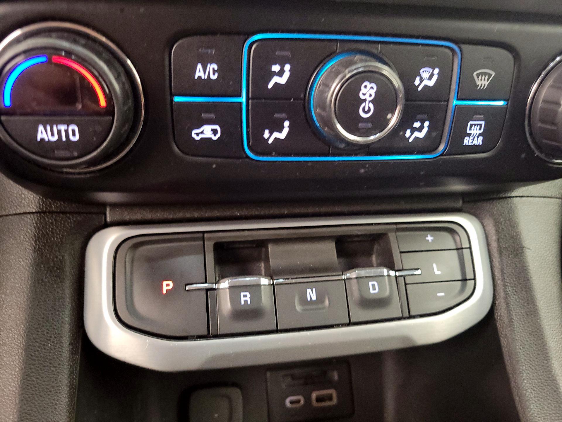 Thumbnail: 2021 GMC Acadia - 17