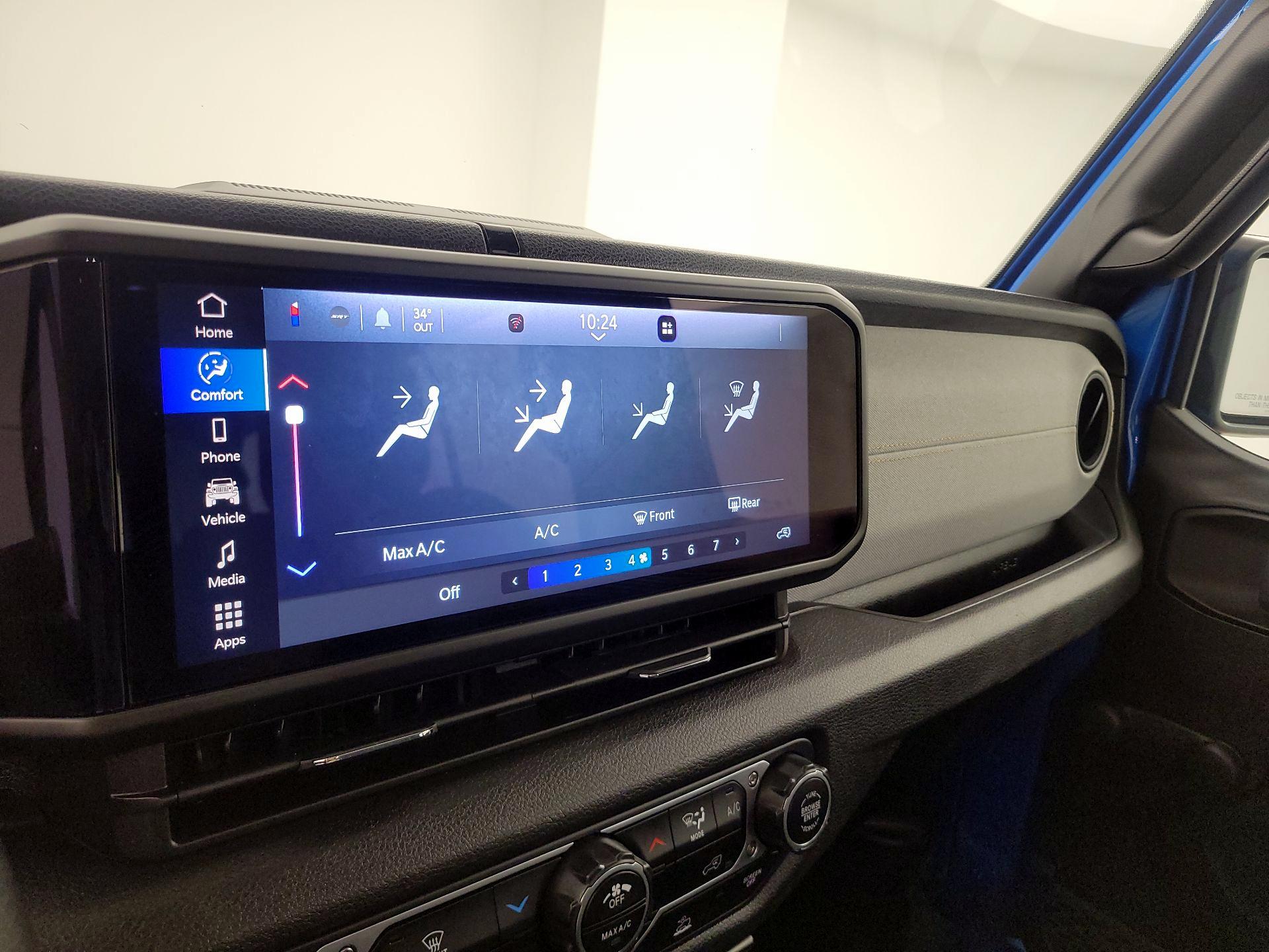 Thumbnail: 2024 Jeep Wrangler - 16