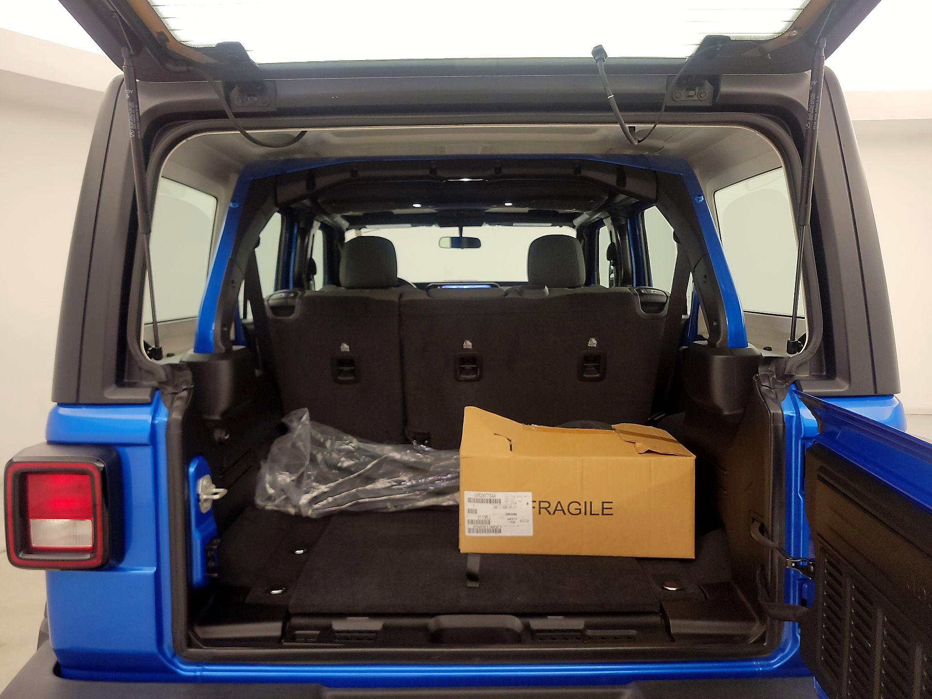 Thumbnail: 2024 Jeep Wrangler - 20