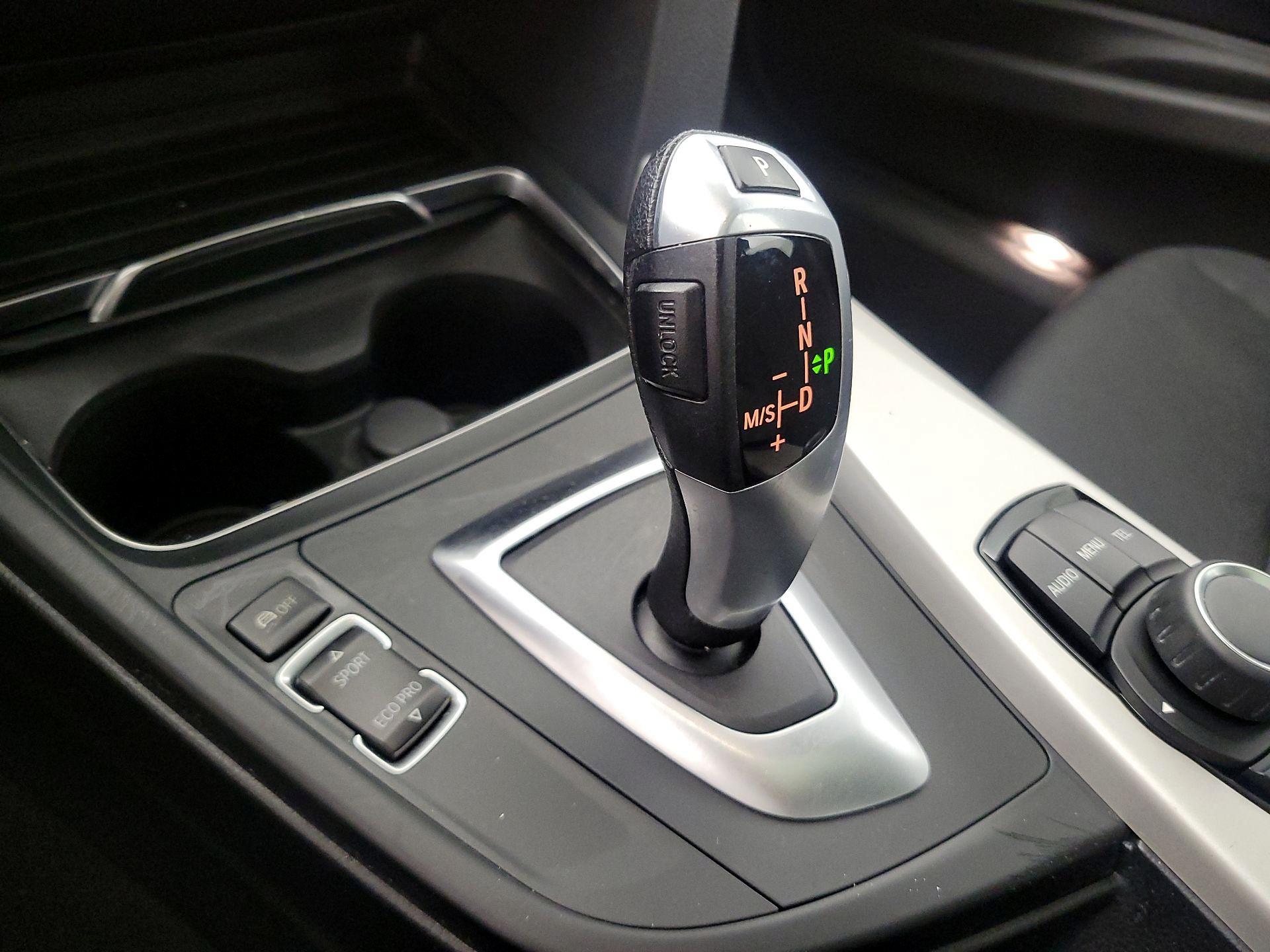 Thumbnail: 2017 BMW 3 Series - 17