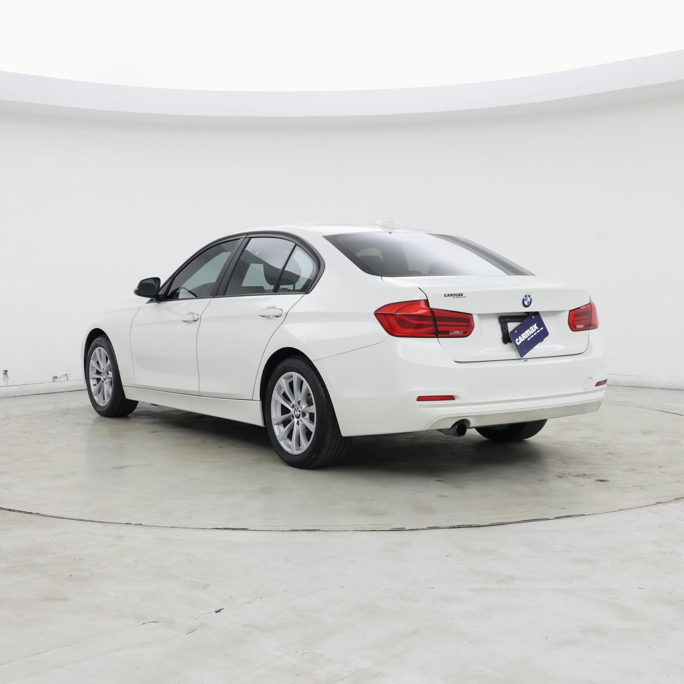 Thumbnail: 2017 BMW 3 Series - 2