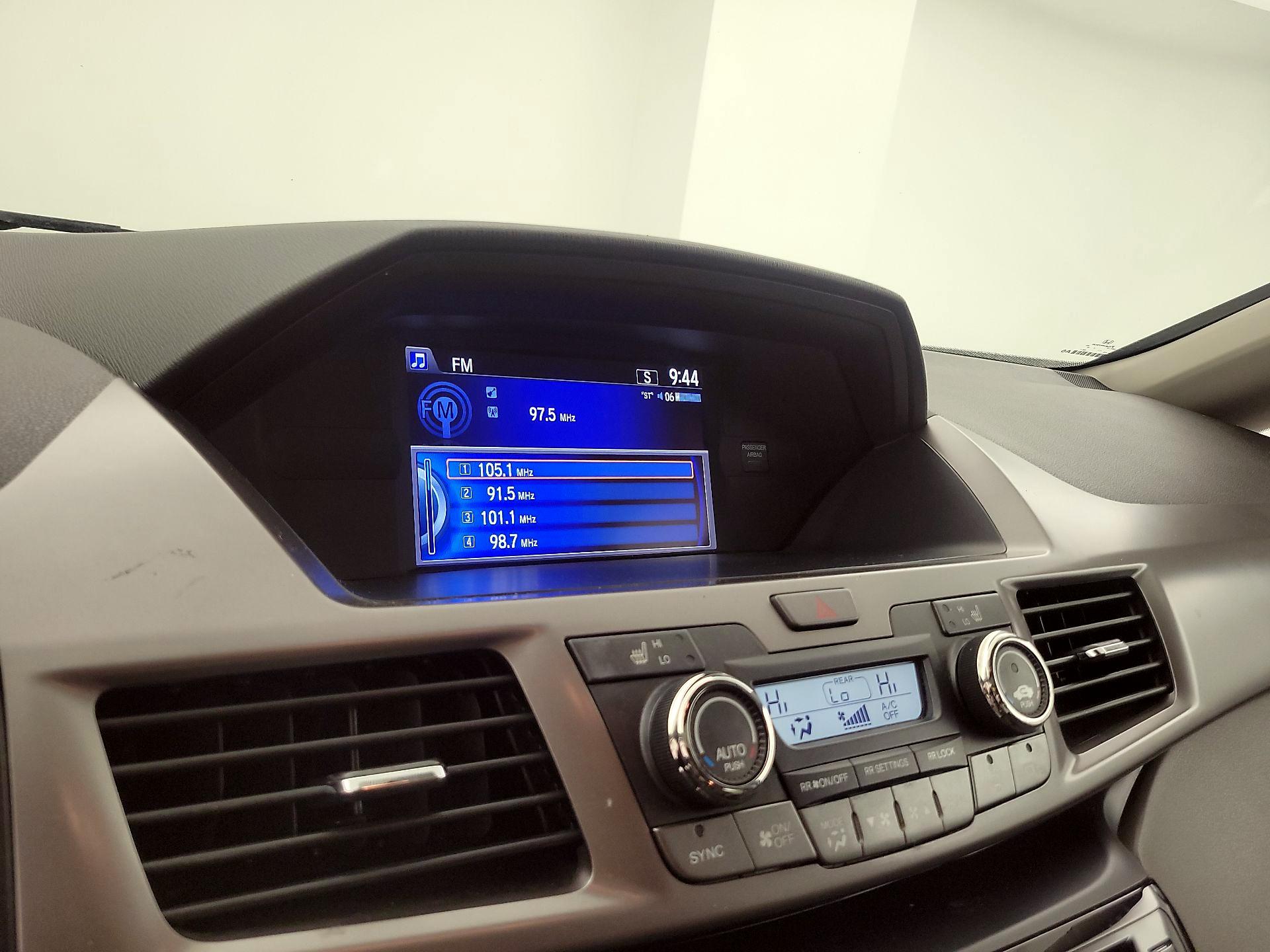 Thumbnail: 2016 Honda Odyssey - 15