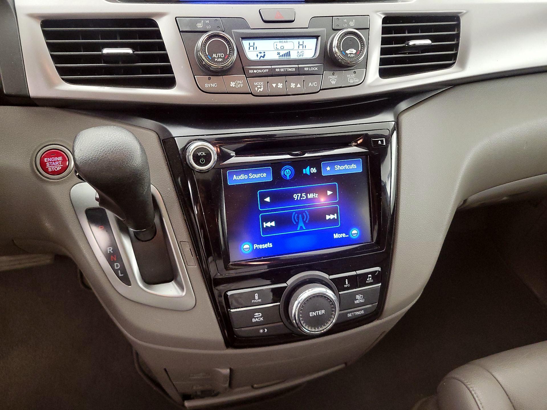 Thumbnail: 2016 Honda Odyssey - 16