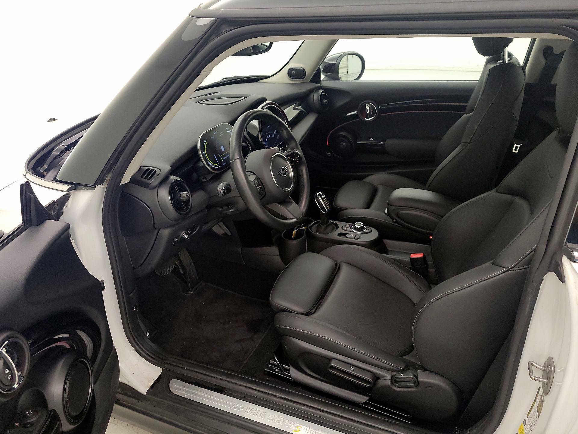 Thumbnail: 2024 MINI Cooper Hardtop - 11