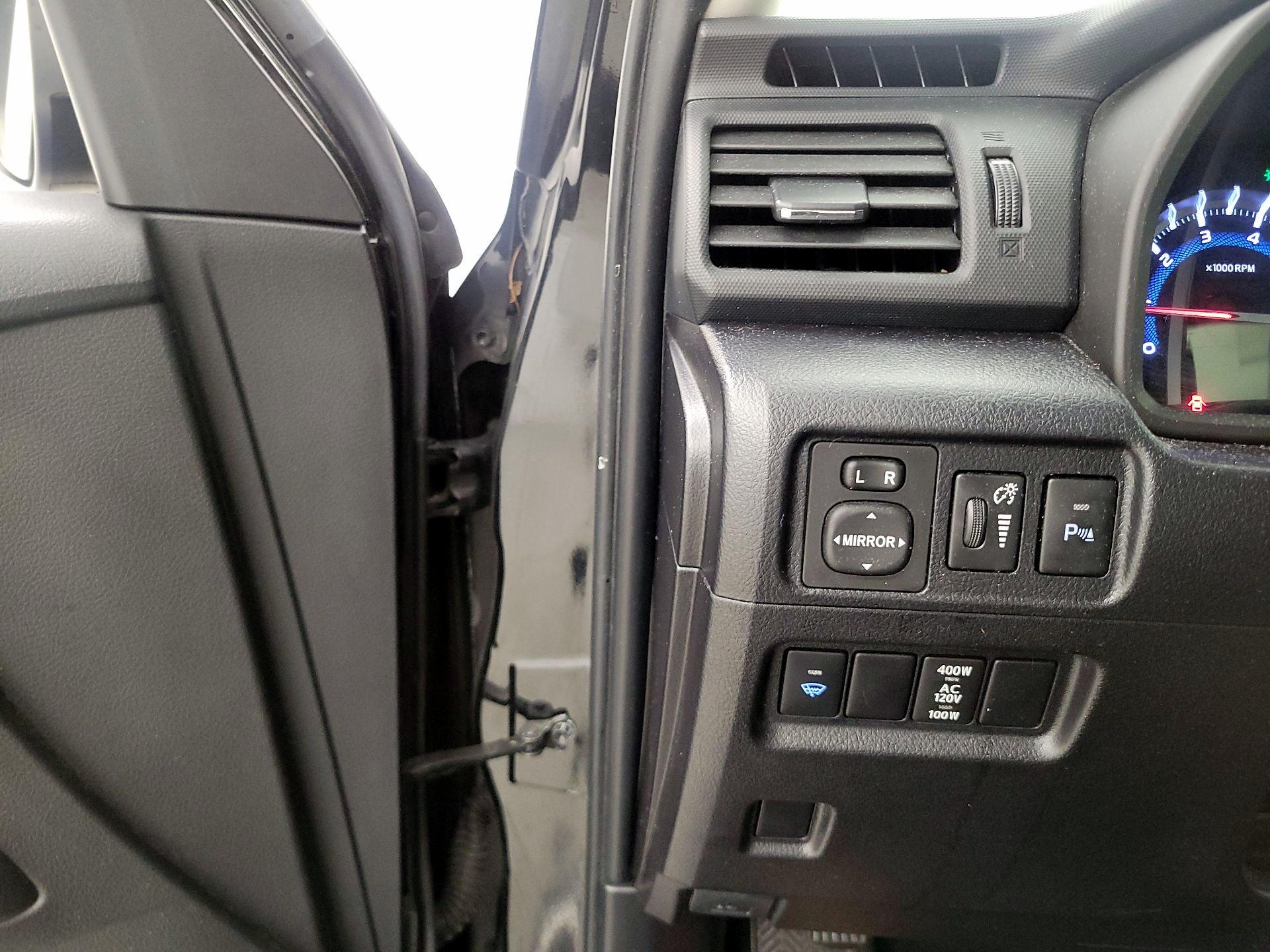 Thumbnail: 2019 Toyota 4Runner - 13