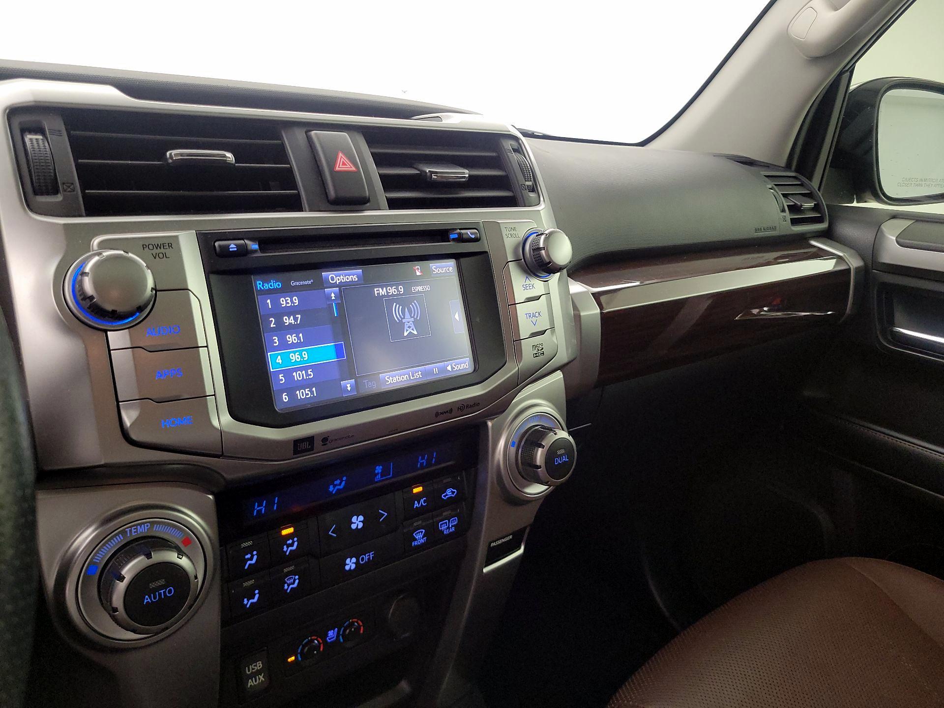 Thumbnail: 2019 Toyota 4Runner - 16