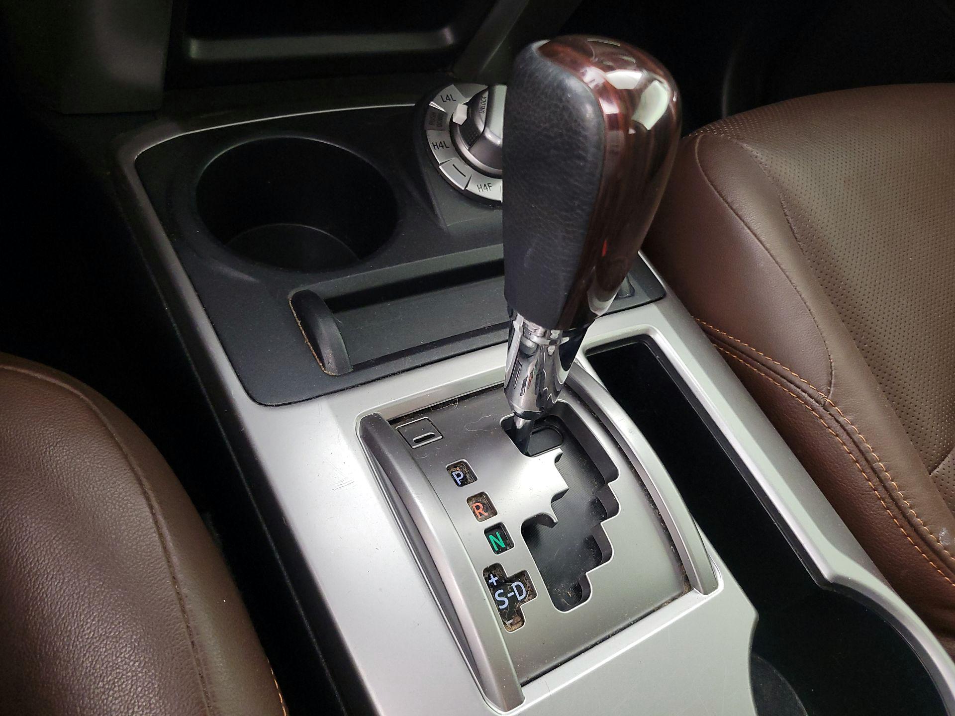 Thumbnail: 2019 Toyota 4Runner - 18