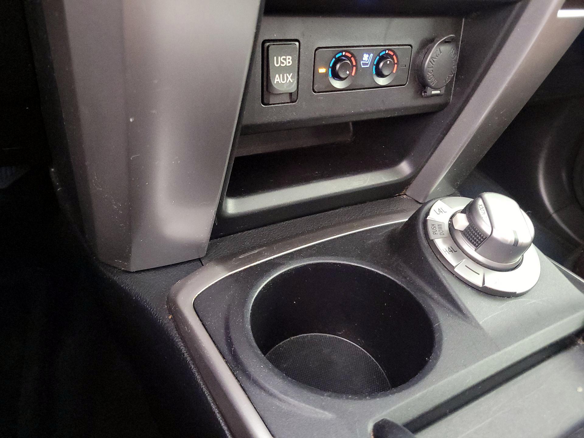 Thumbnail: 2019 Toyota 4Runner - 19