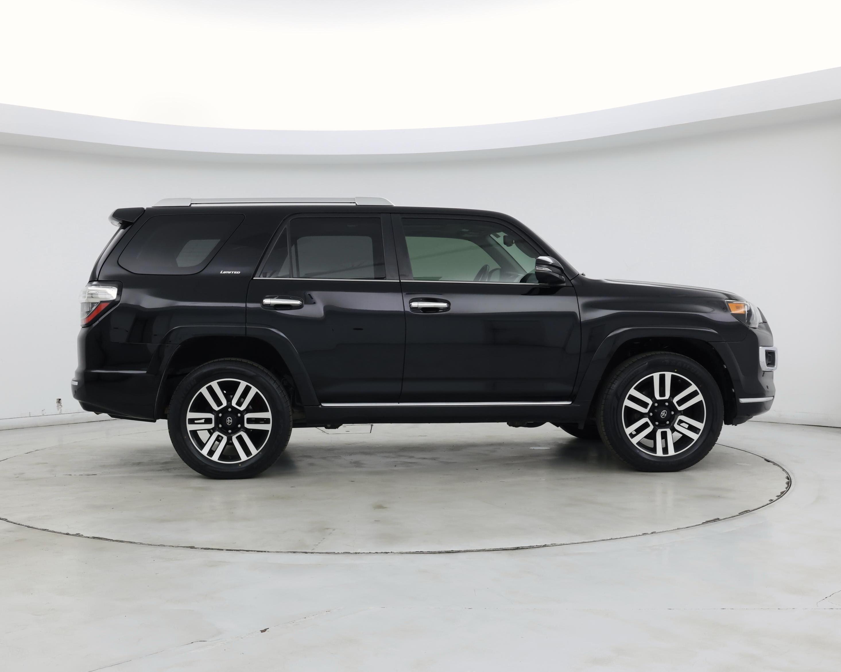 Thumbnail: 2019 Toyota 4Runner - 7