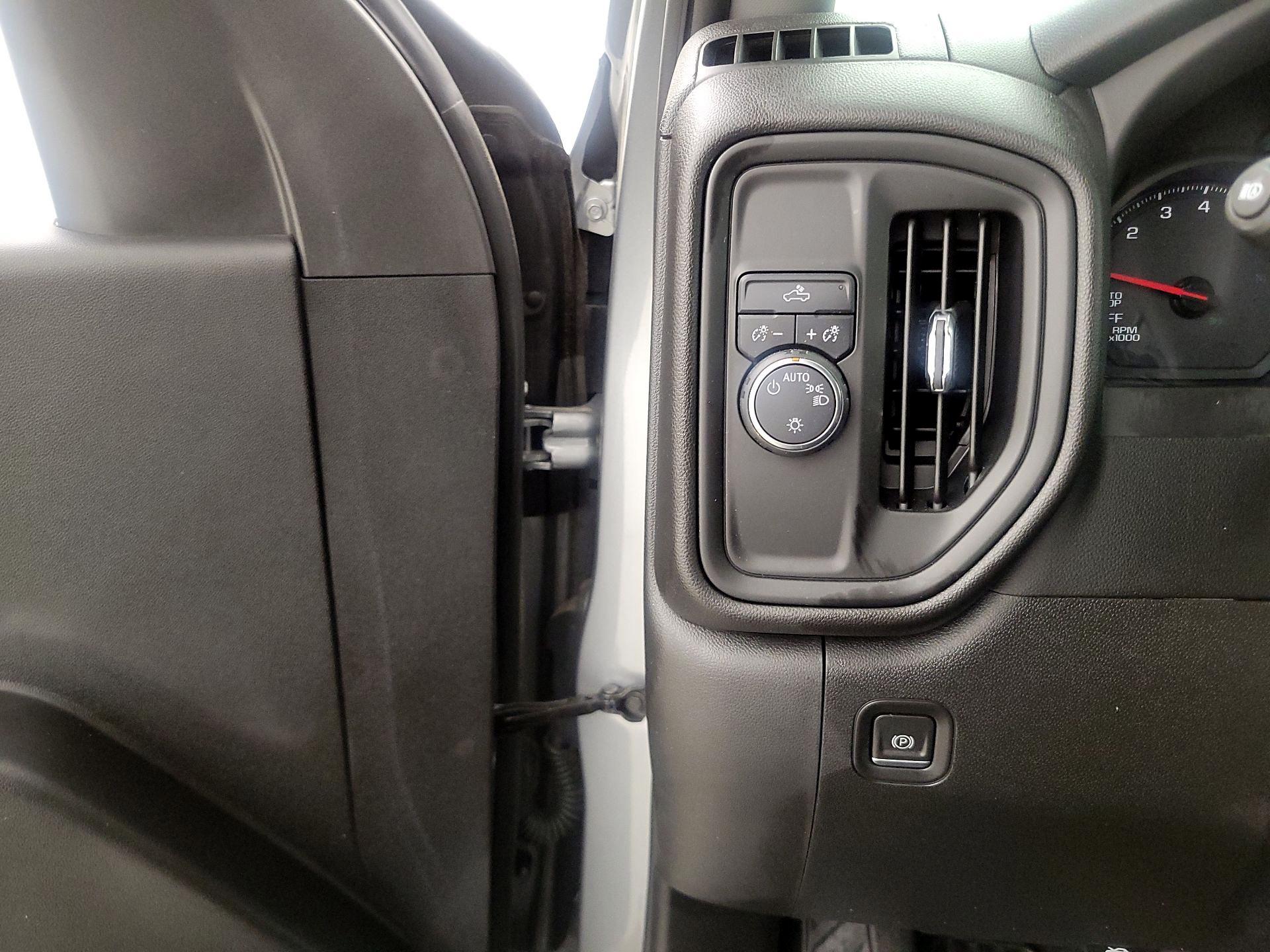 Thumbnail: 2023 Chevrolet Silverado 1500 - 13