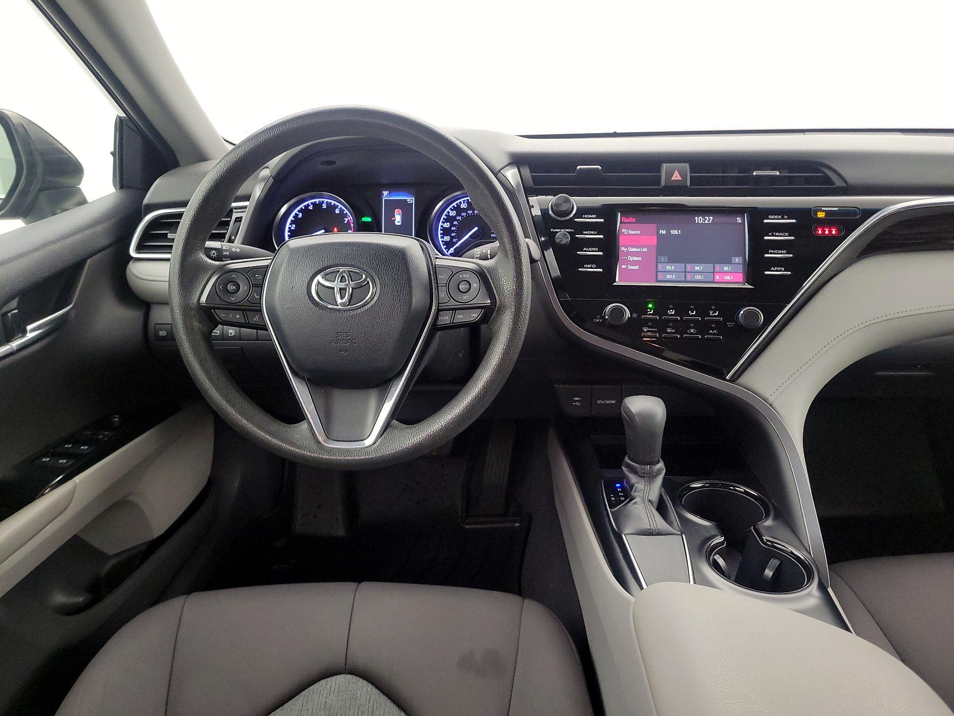 Thumbnail: 2018 Toyota Camry - 10