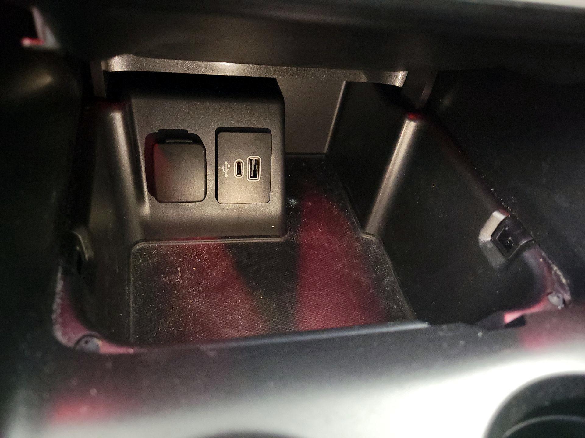 Thumbnail: 2025 Ford Explorer - 18