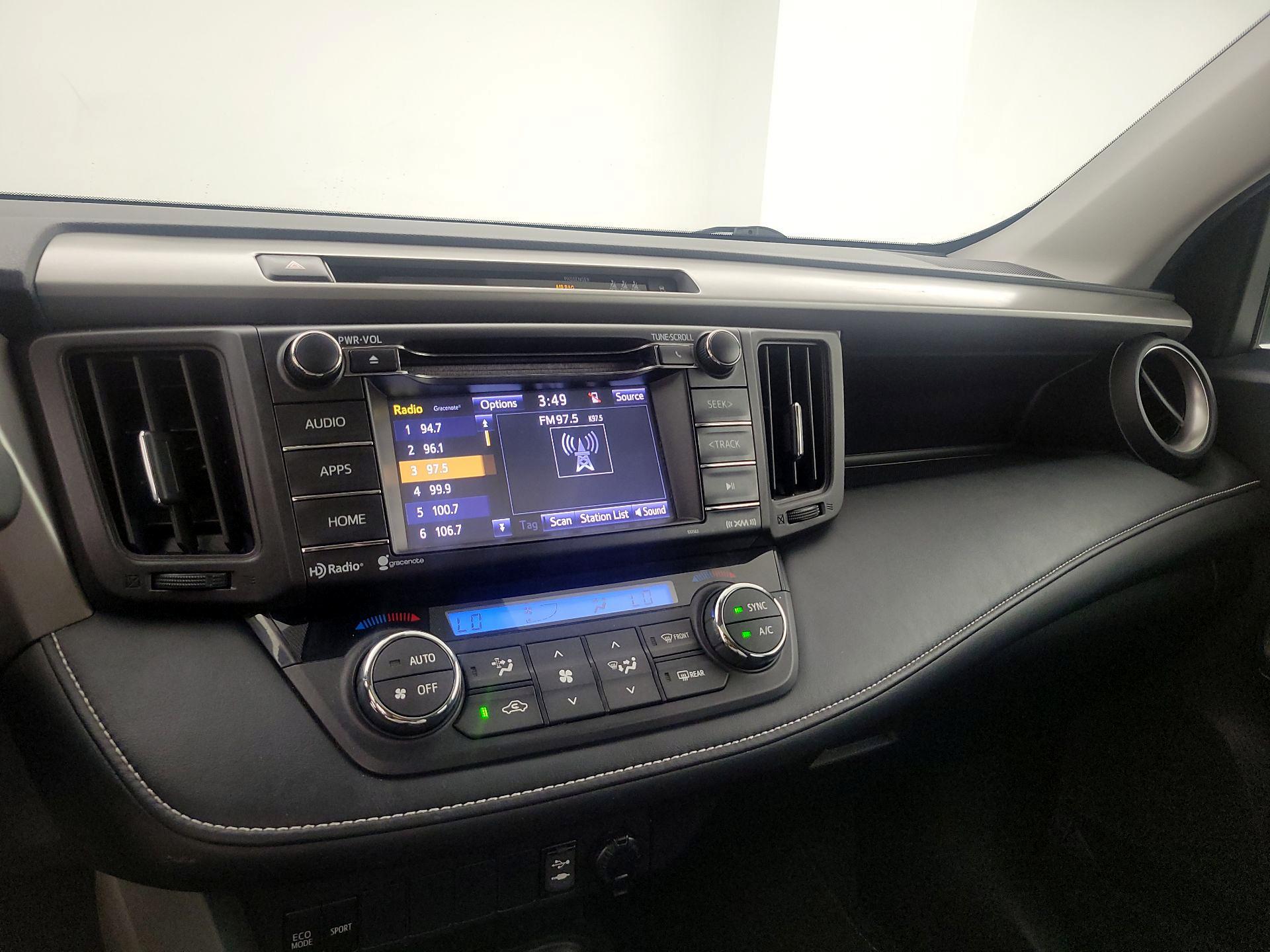 Thumbnail: 2017 Toyota RAV4 - 15