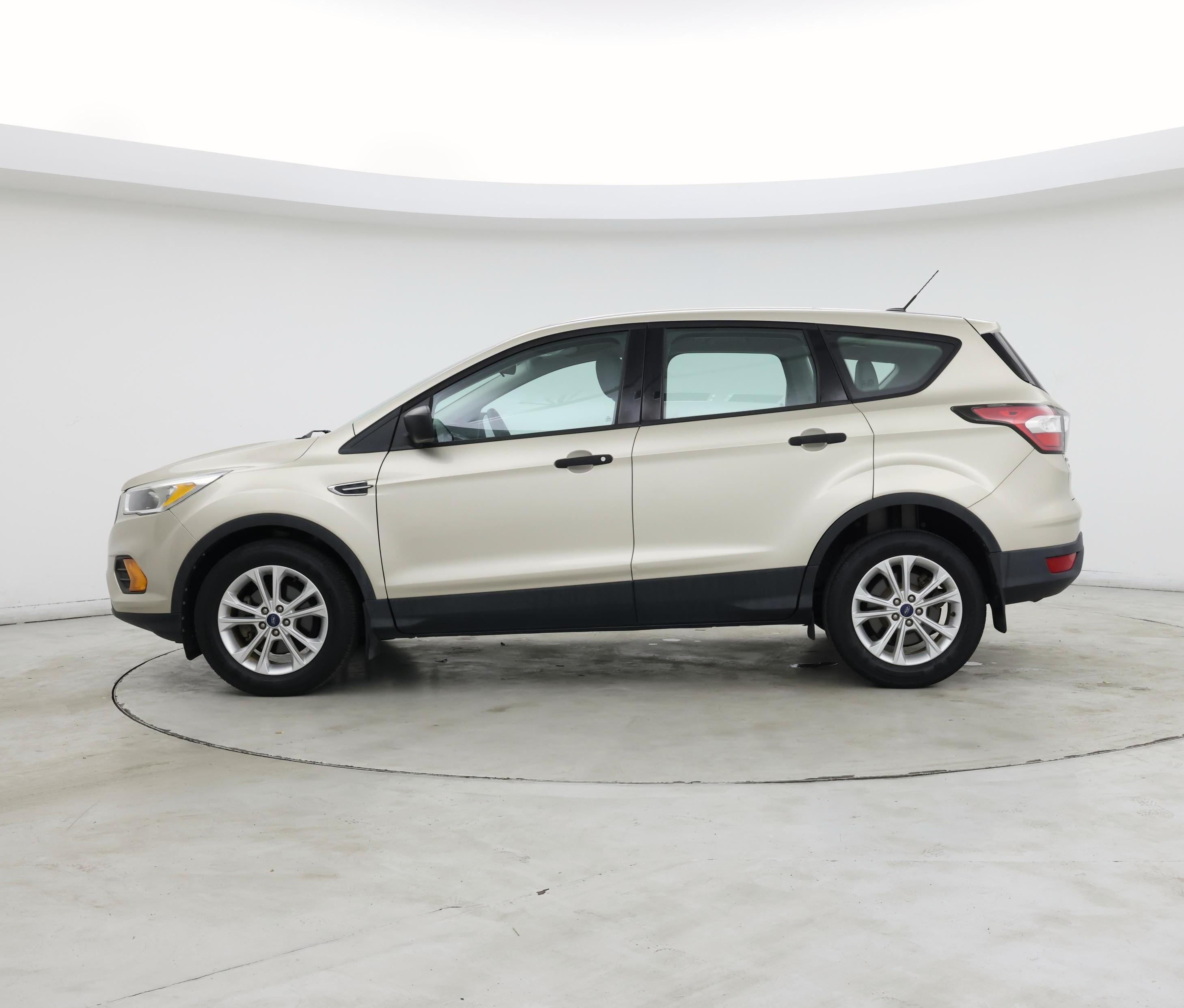 Thumbnail: 2017 Ford Escape - 3