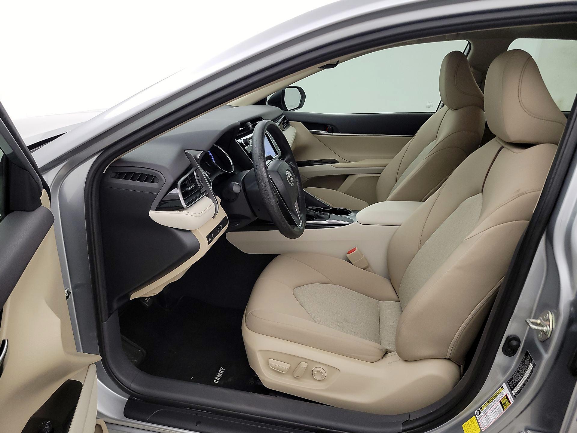 Thumbnail: 2020 Toyota Camry - 11