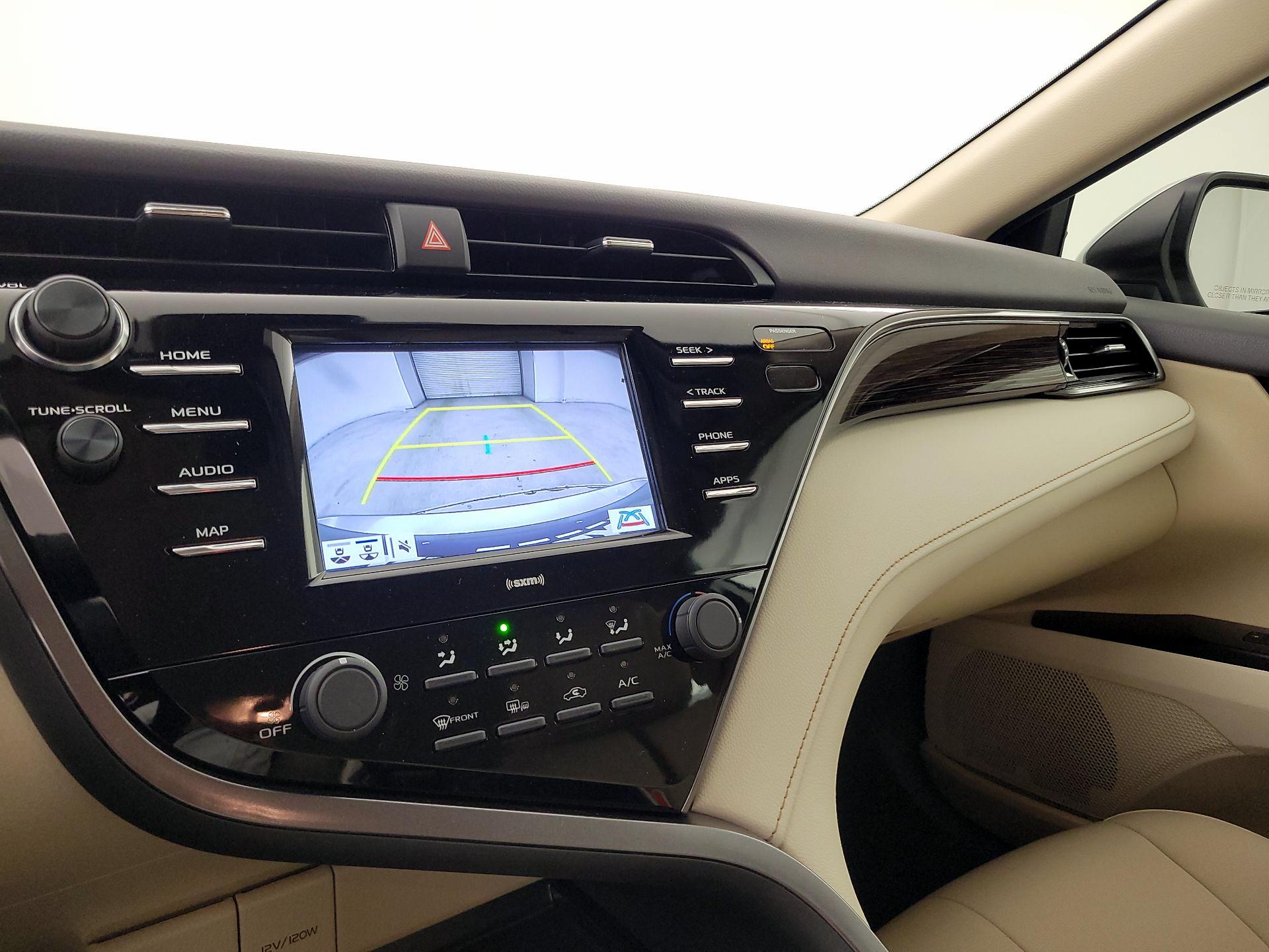 Thumbnail: 2020 Toyota Camry - 14