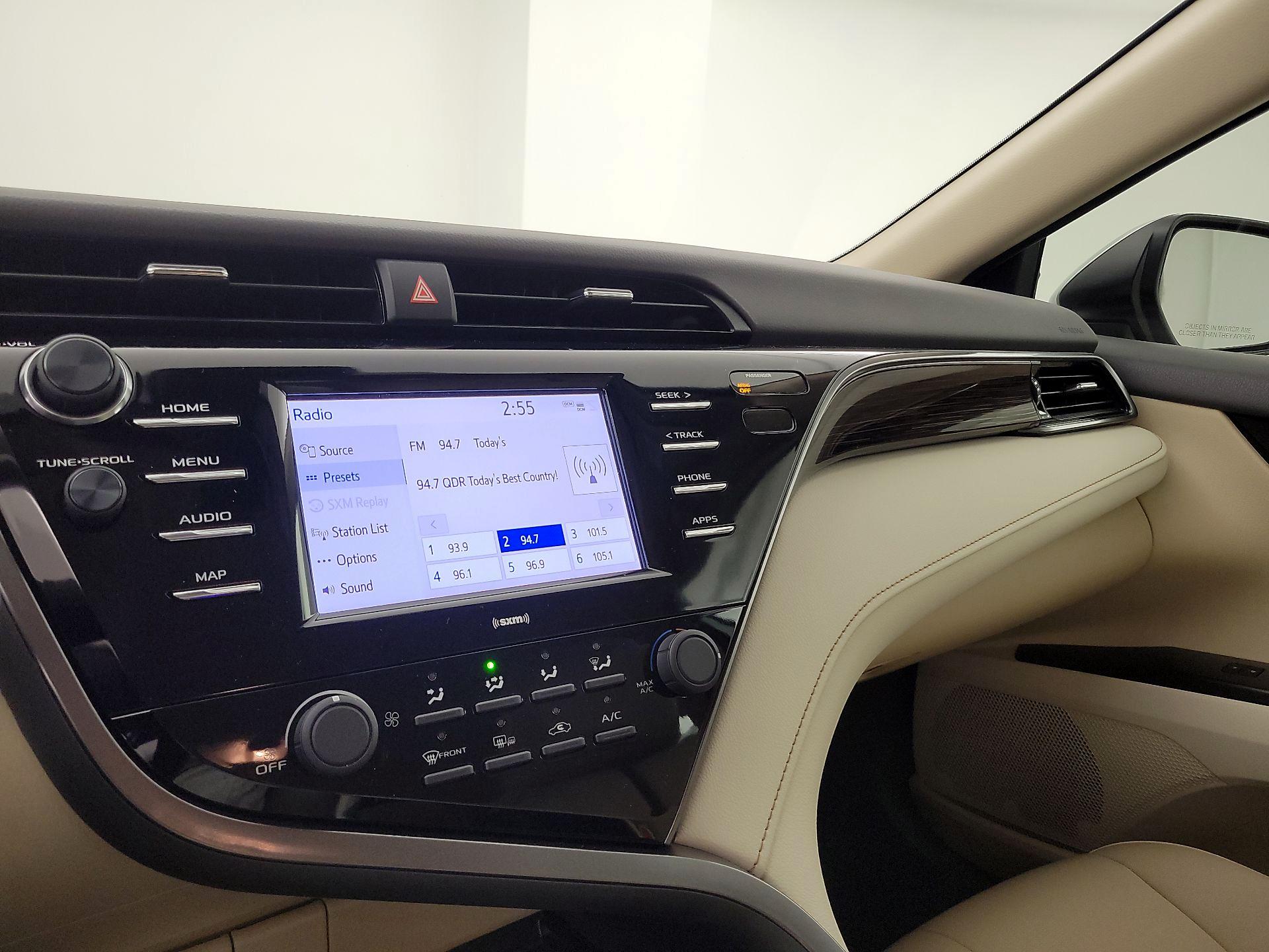 Thumbnail: 2020 Toyota Camry - 15