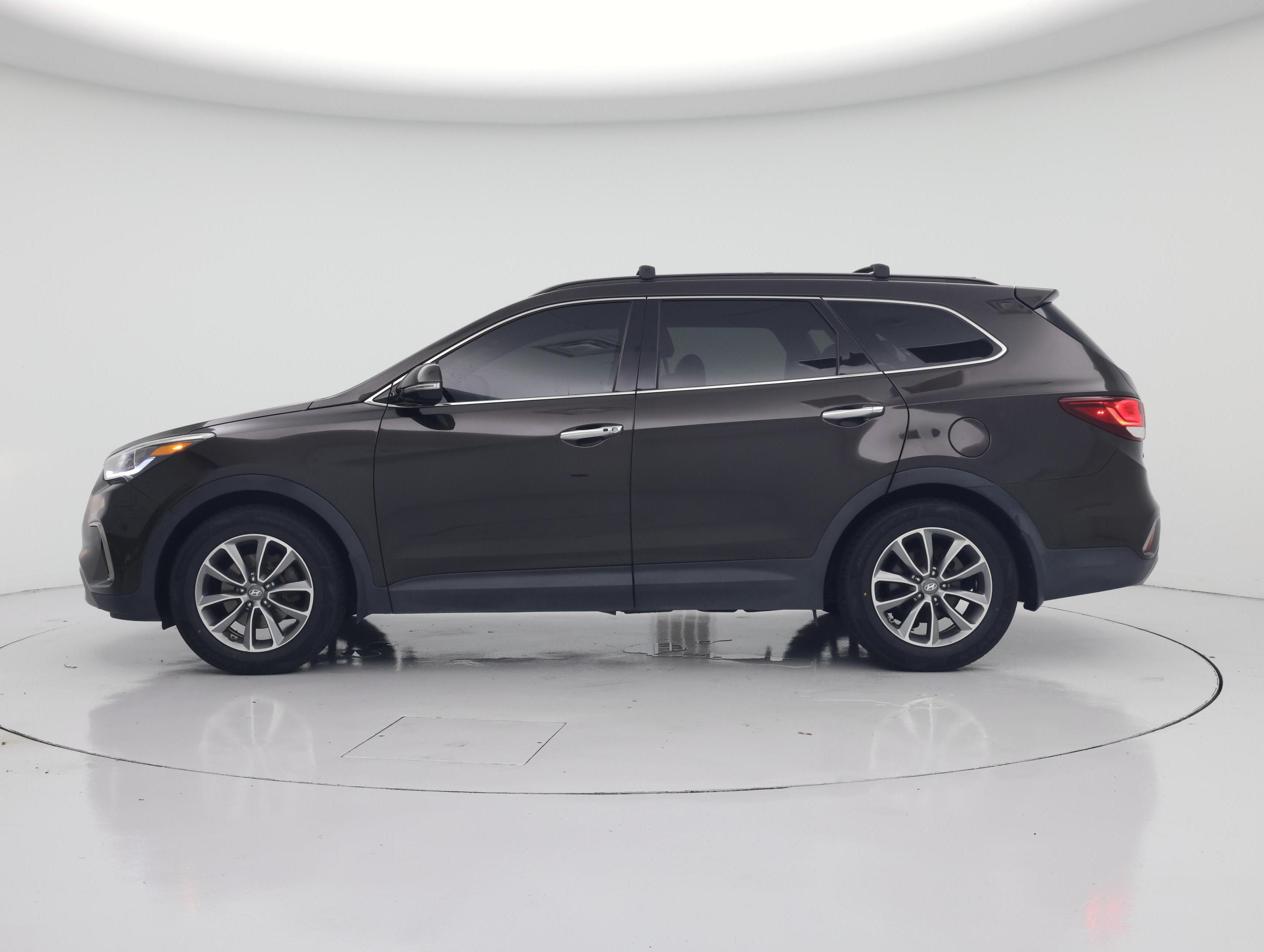 Thumbnail: 2017 Hyundai Santa Fe - 3